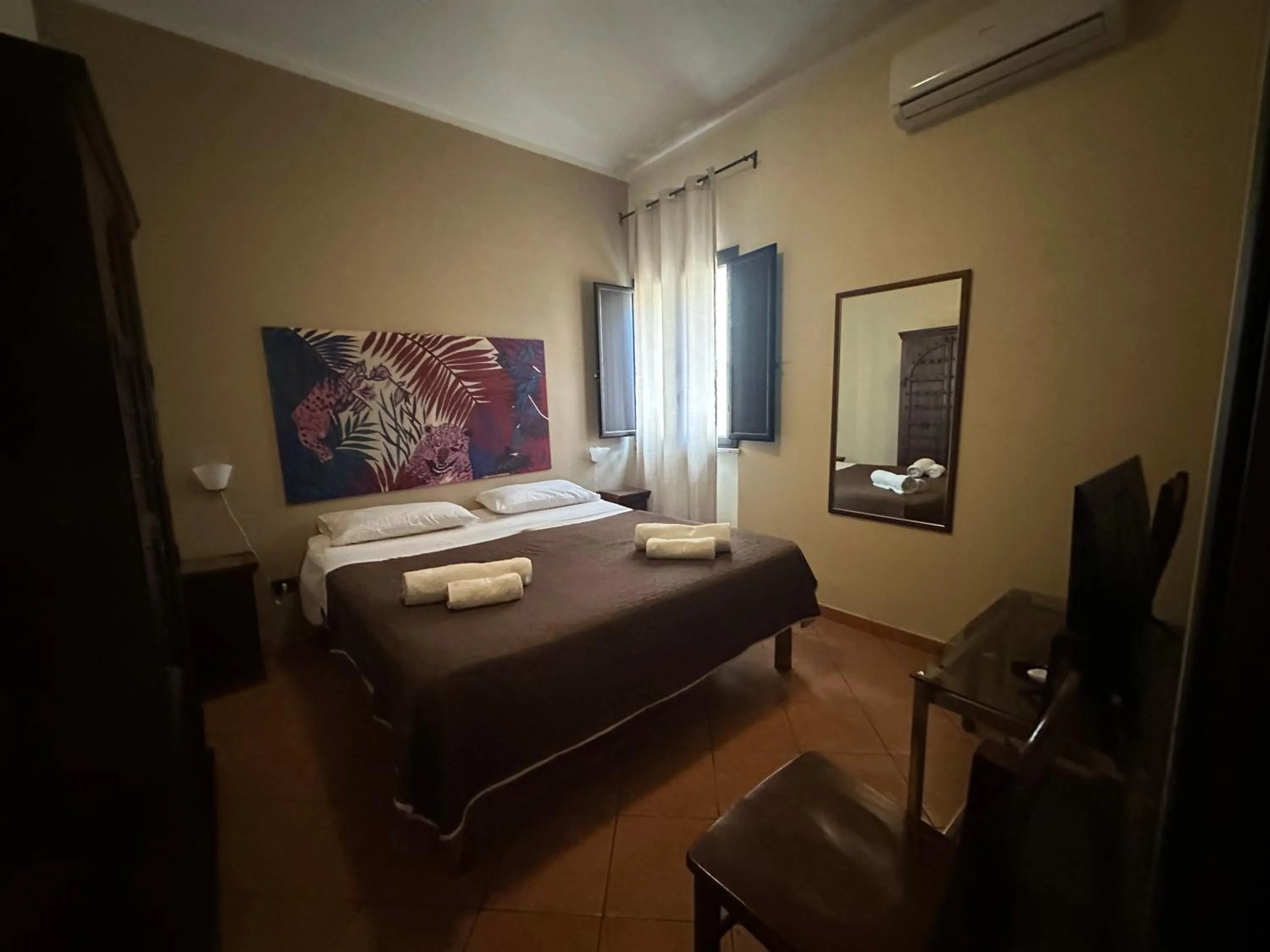 Bedroom, Bed in Art Lincoln