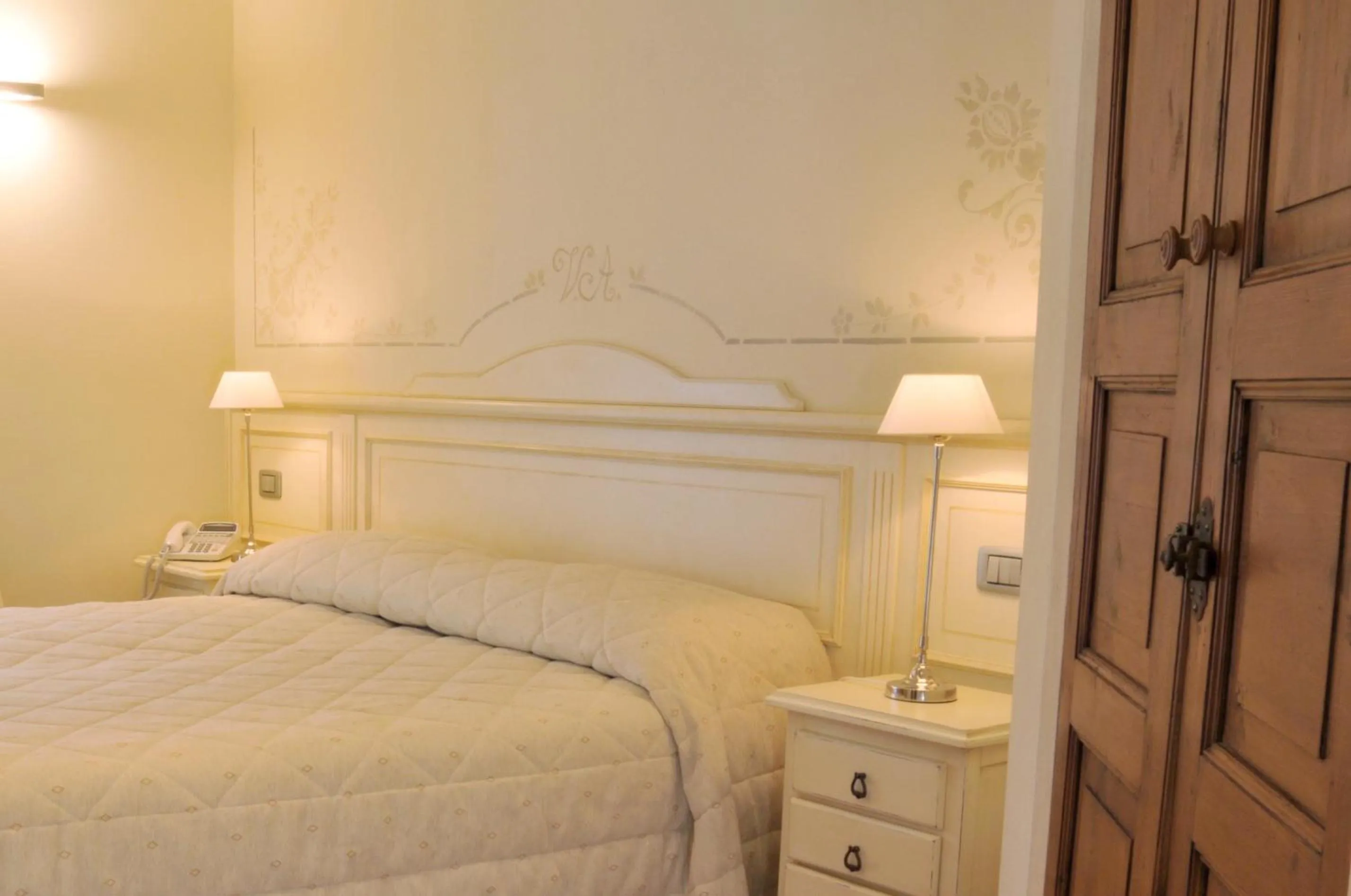 Bed in Villa Agnese