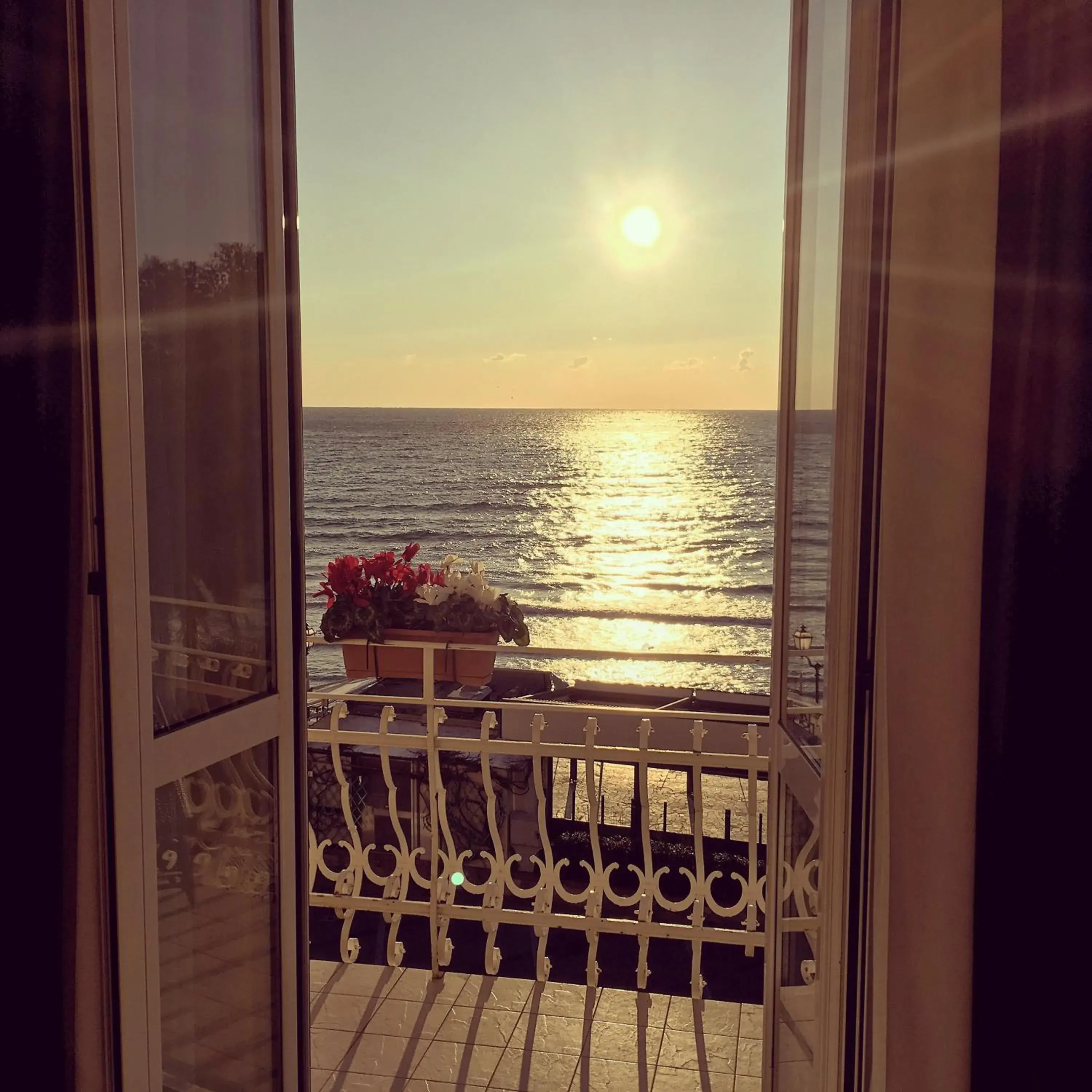 Double Room with Sea View and Balcony in Hotel Villa Igea Double Room with Sea View and Balcony in Hotel Villa Igea