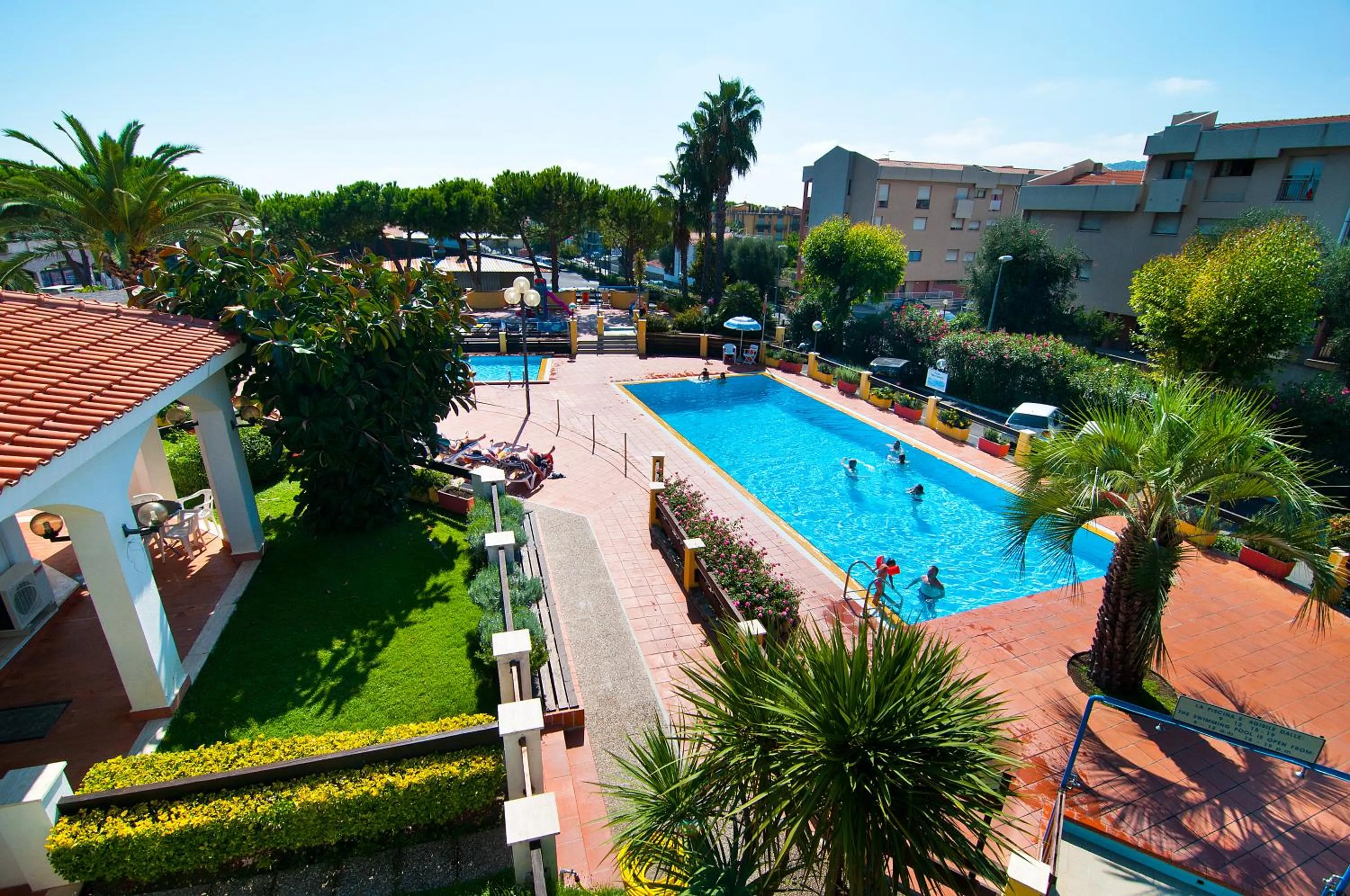 Swimming pool in Diano Sporting Apartments