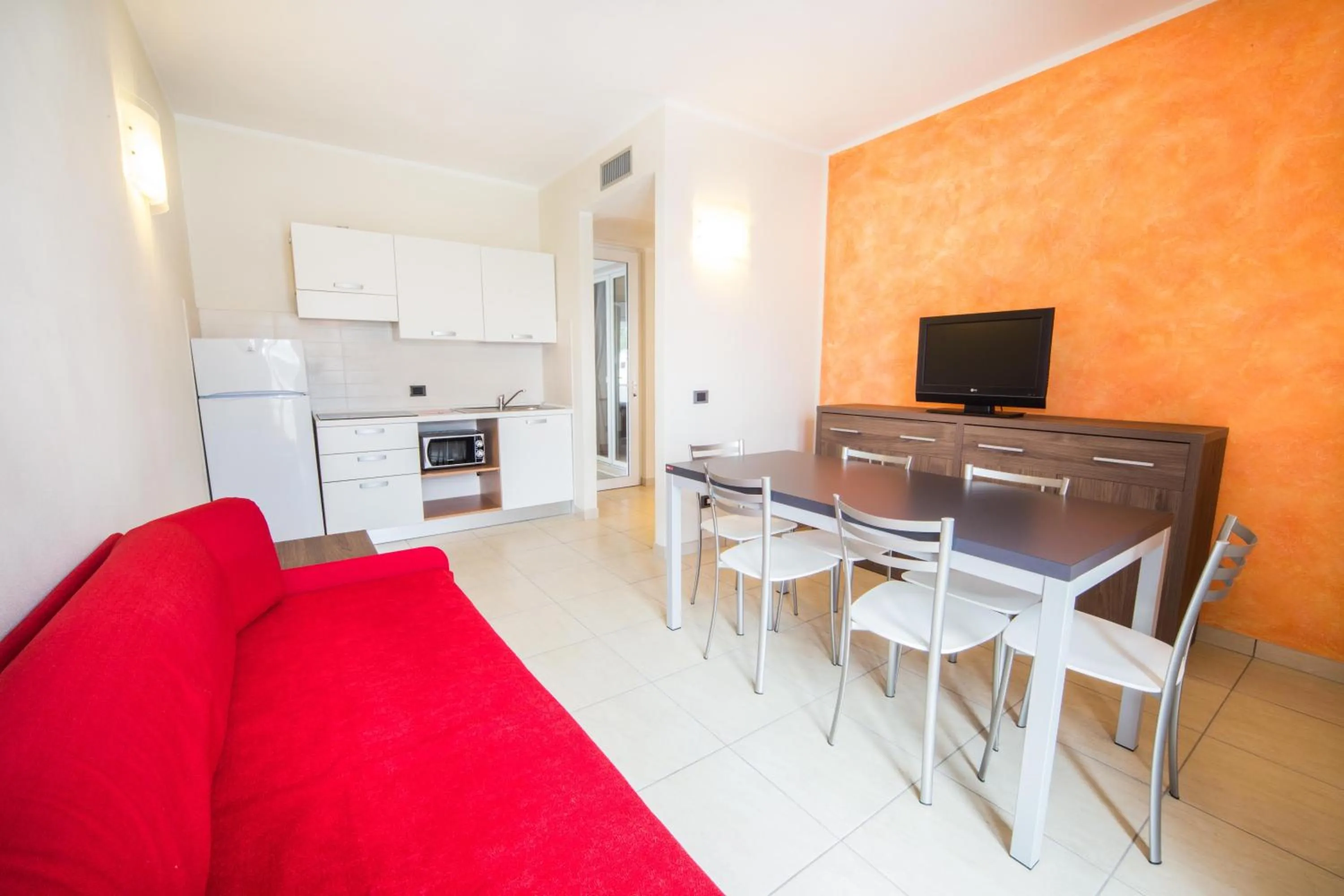 Kitchen or kitchenette in Diano Sporting Apartments