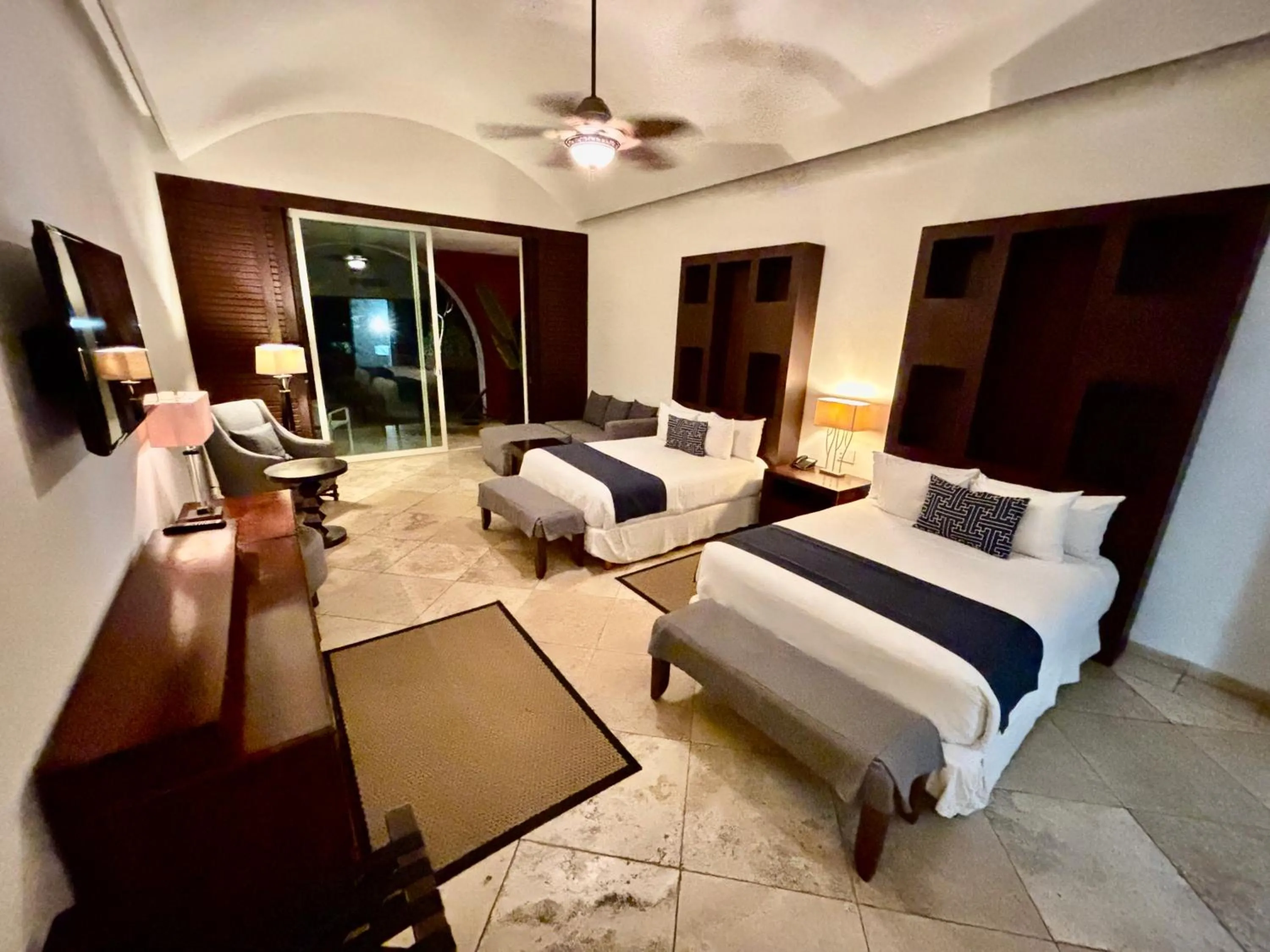 Bed in Hotel Hacienda San Pancho