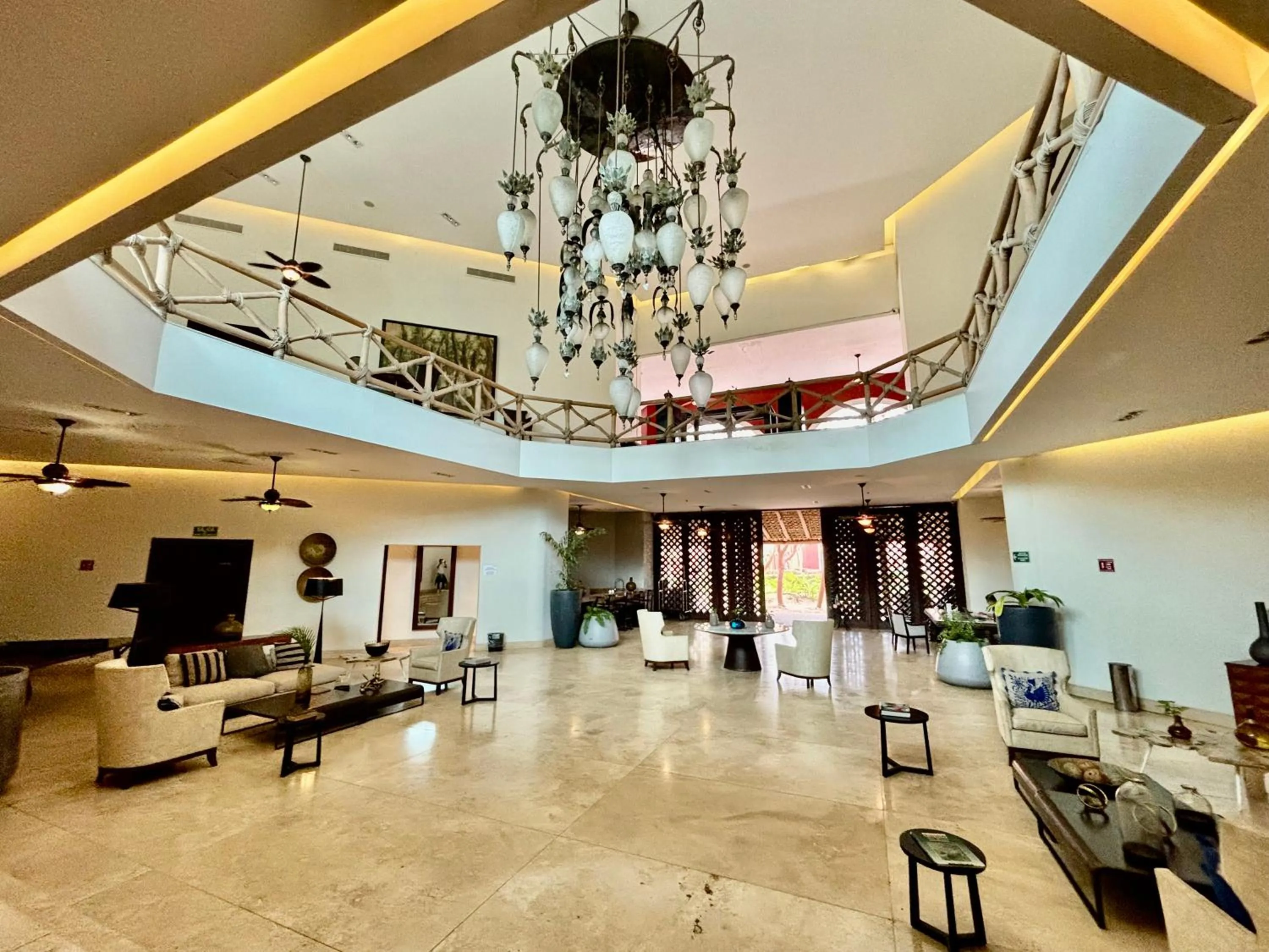 Living room in Hotel Hacienda San Pancho