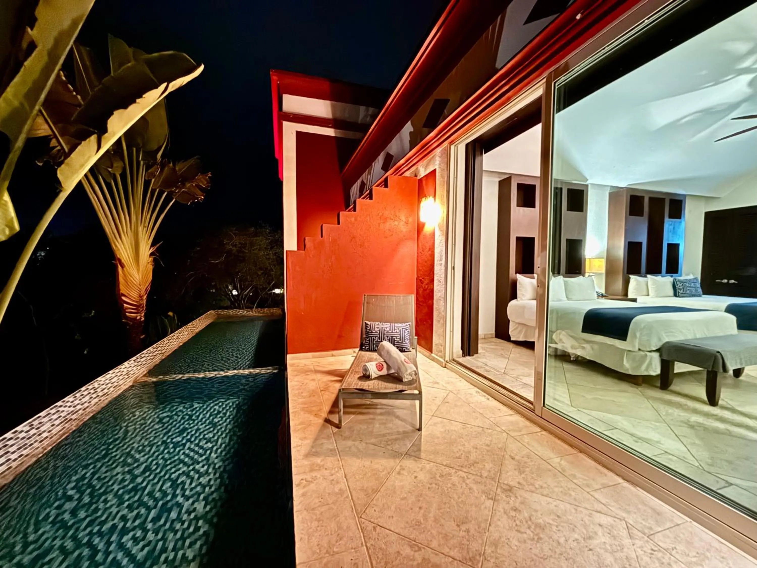 Night in Hotel Hacienda San Pancho