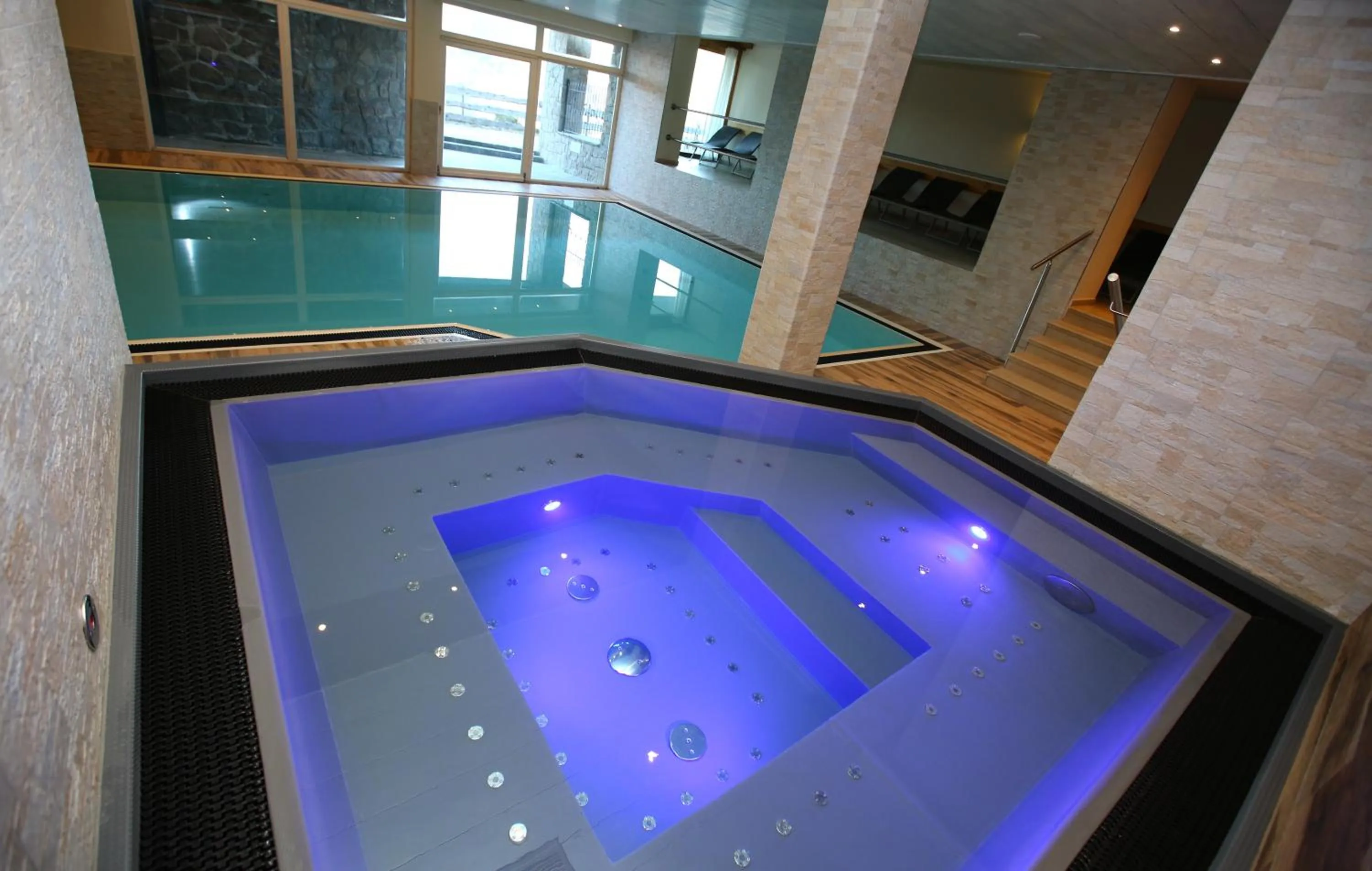 Hot Tub in Parc Hotel Miramonti