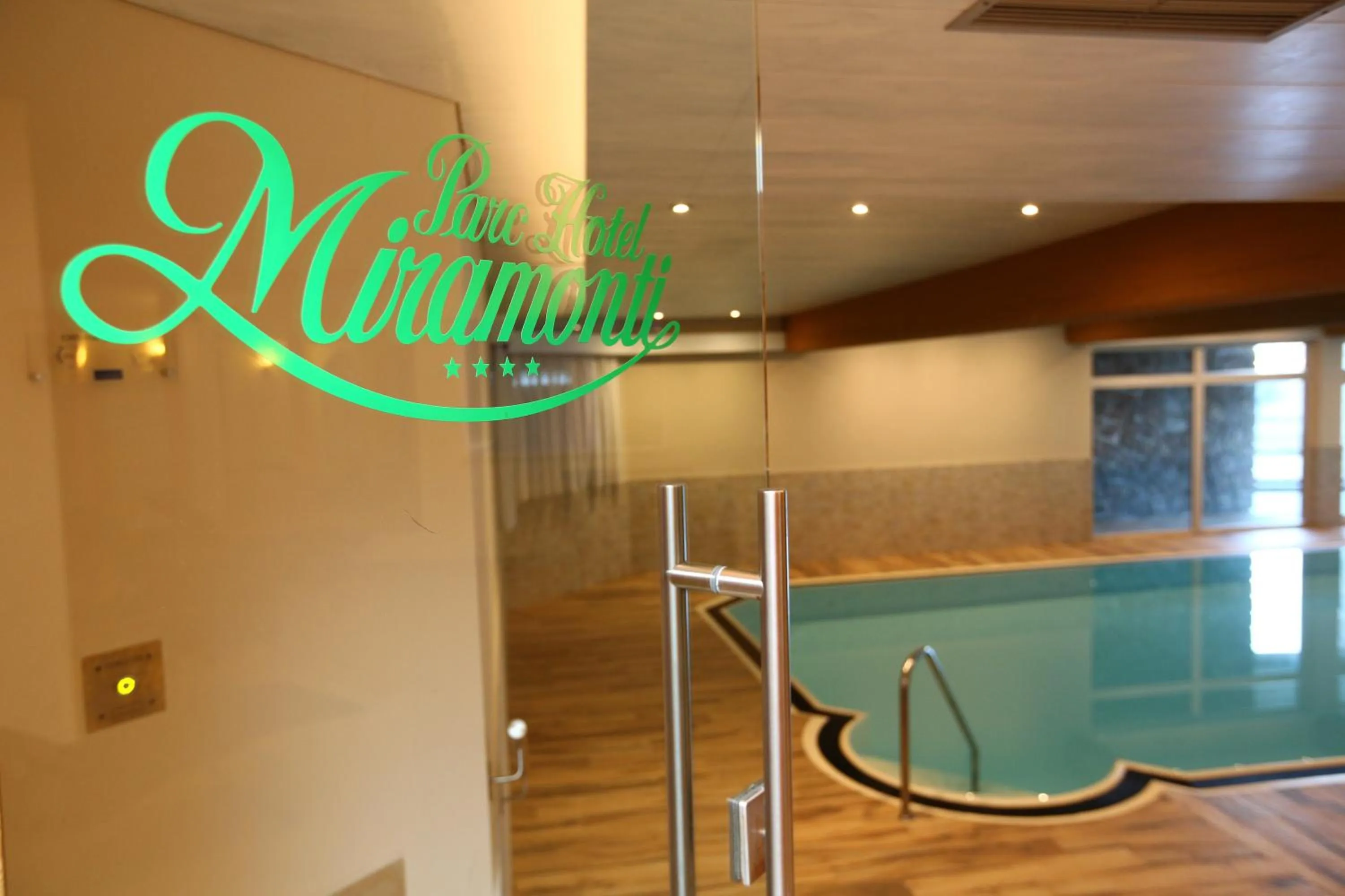 Swimming pool in Parc Hotel Miramonti