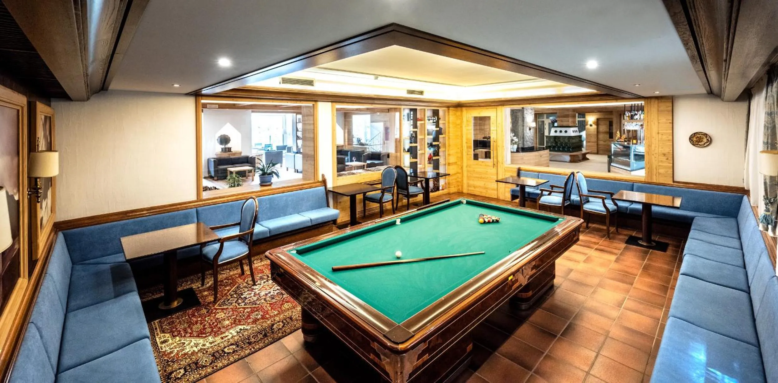 Billiard in Parc Hotel Miramonti