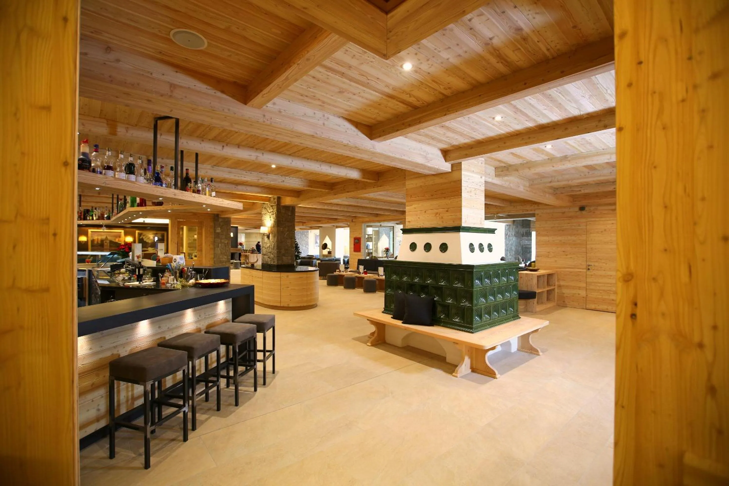 Lounge or bar in Parc Hotel Miramonti