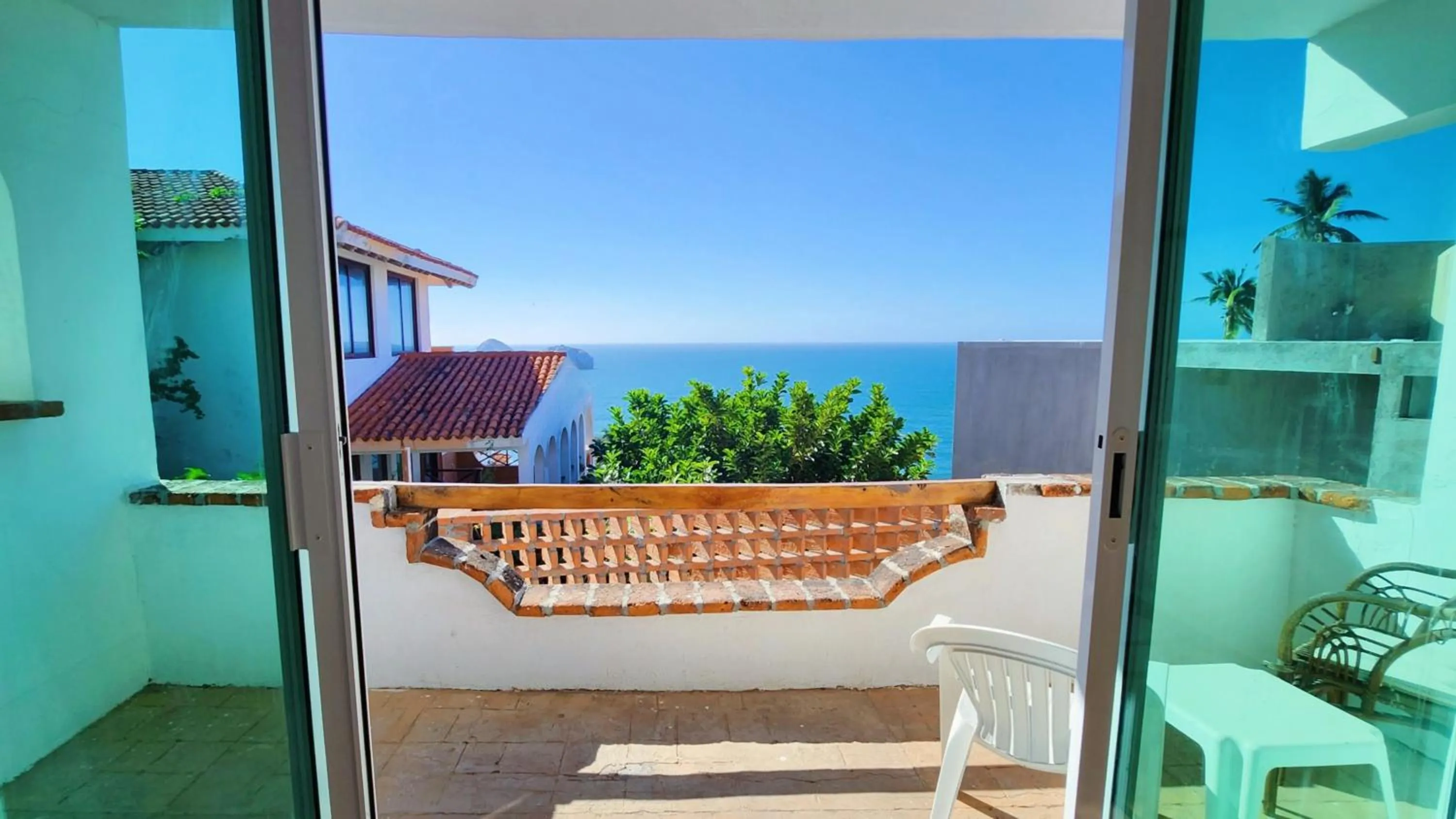 Balcony/Terrace in Hill House Mazatlan - Bed & Breakfast