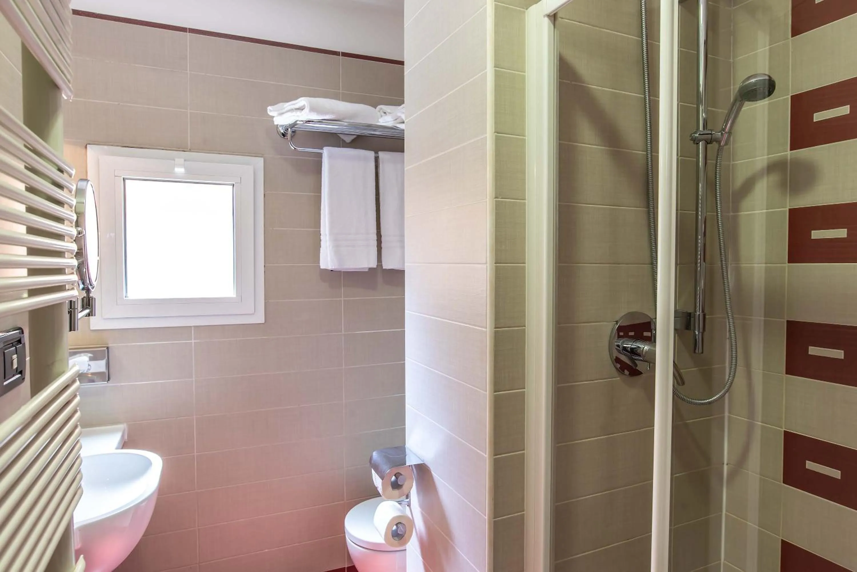 Bathroom in Merulana Inn Guest House
