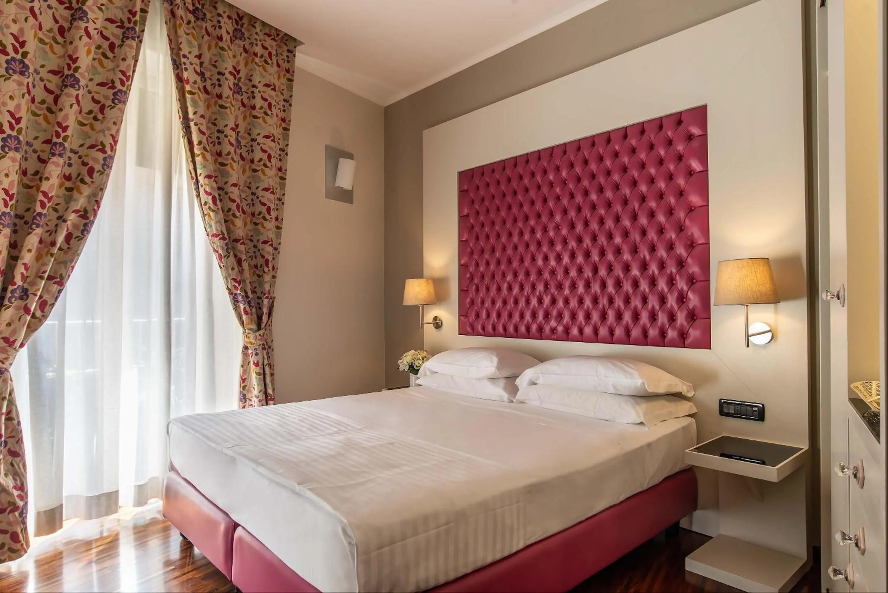 Bedroom, Bed in Merulana Inn Guest House