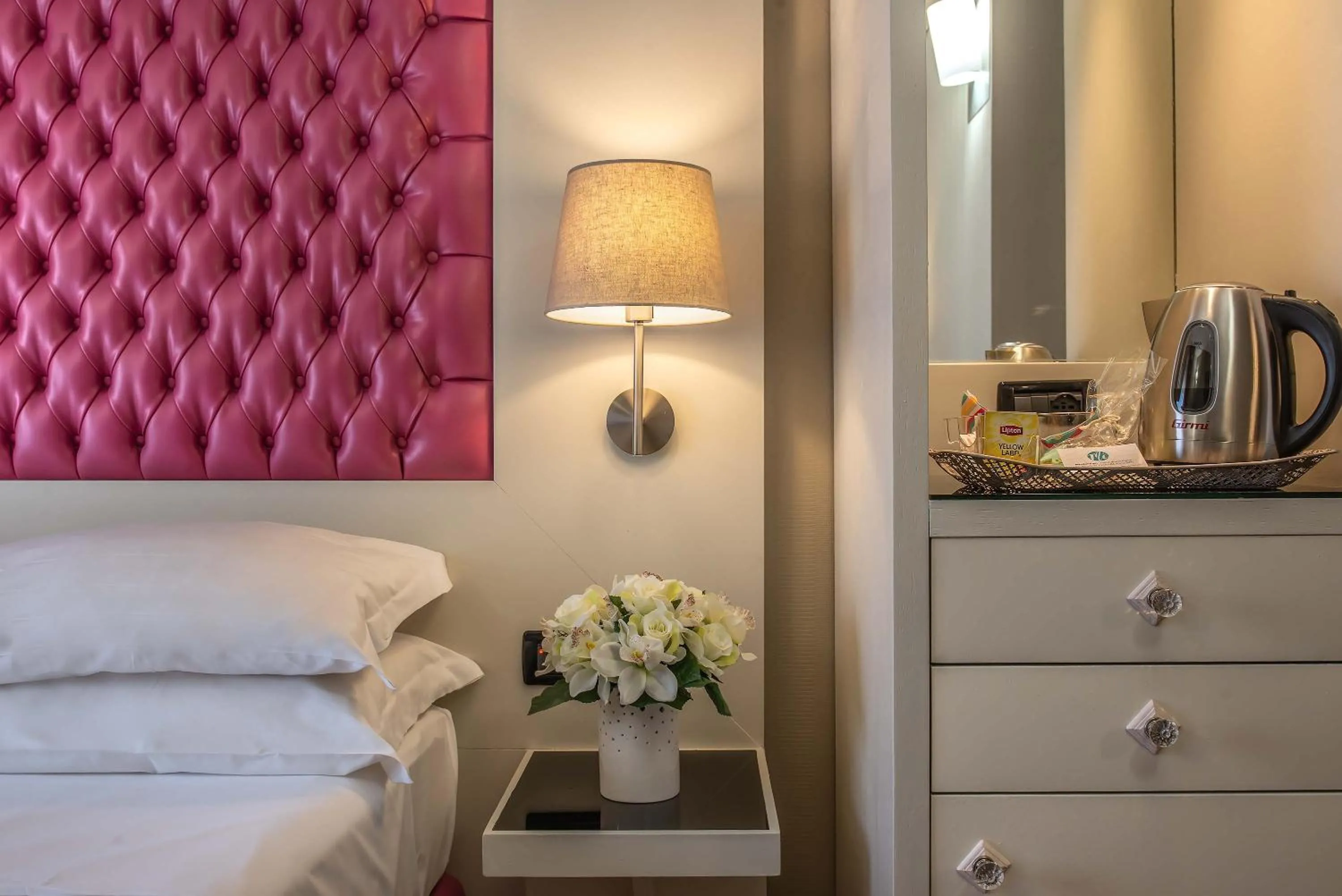 Bedroom, Bed in Merulana Inn Guest House