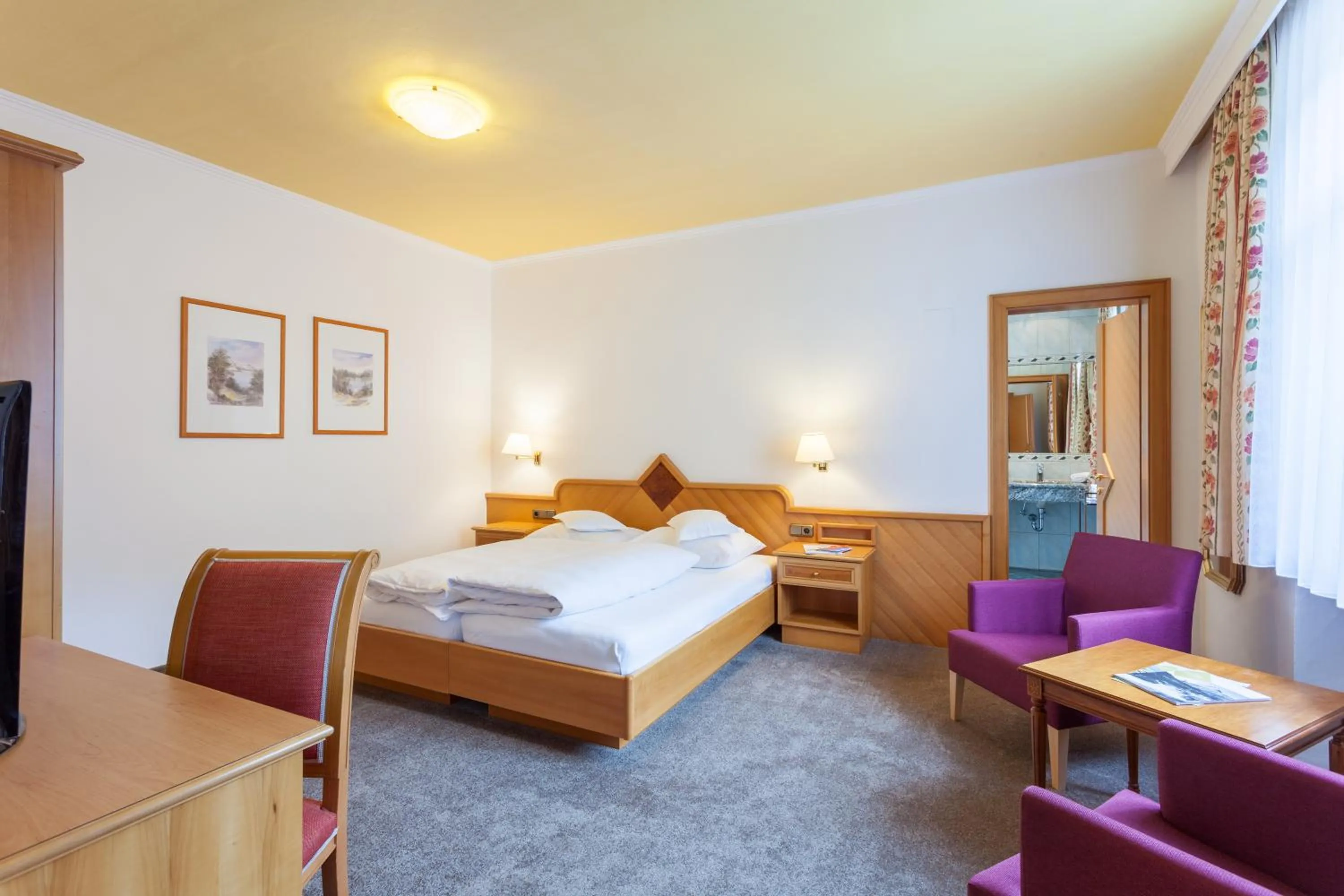 Bedroom, Bed in Hotel Post