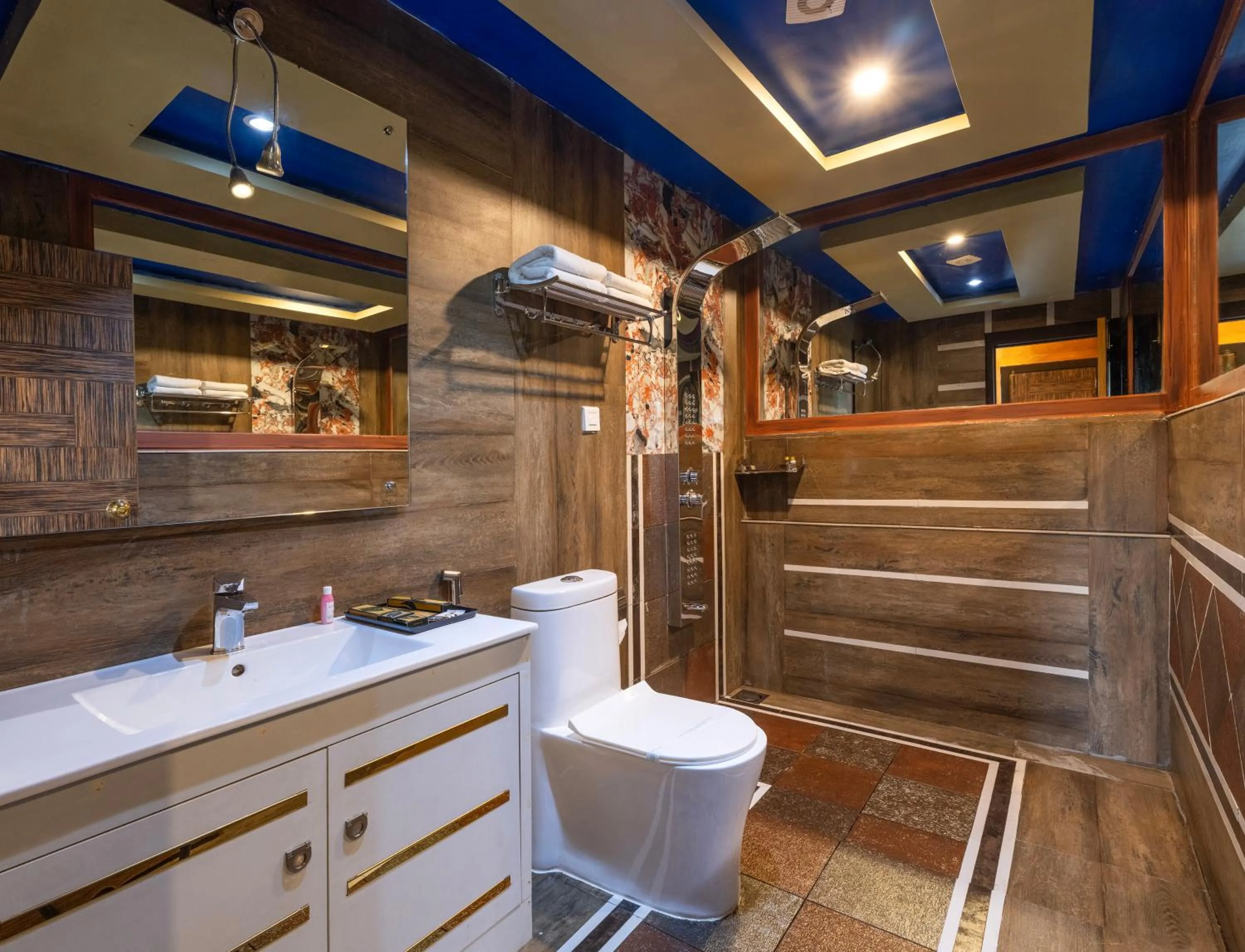 Toilet in Parakkat Nature Resort