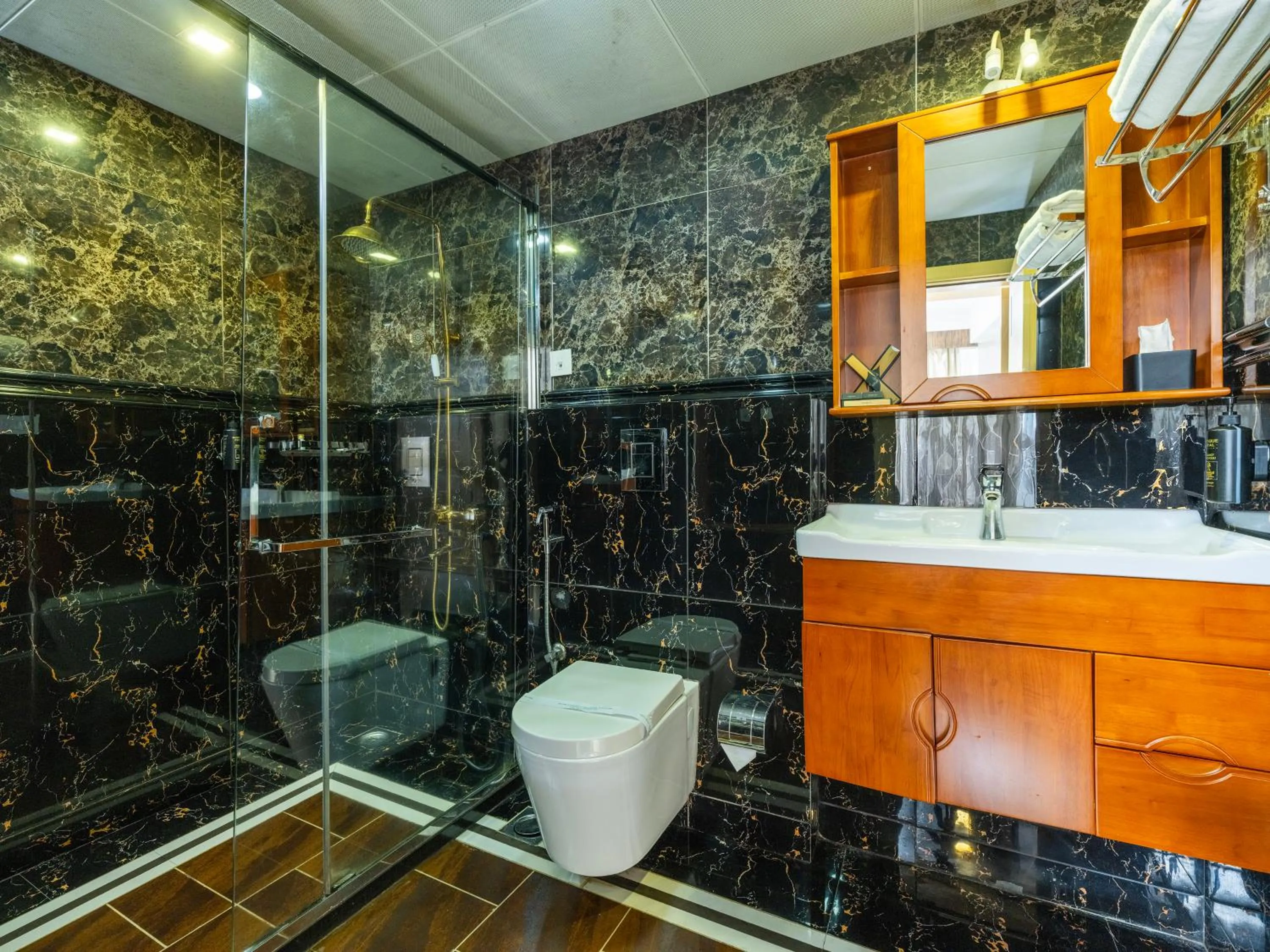 Bathroom in Parakkat Nature Resort