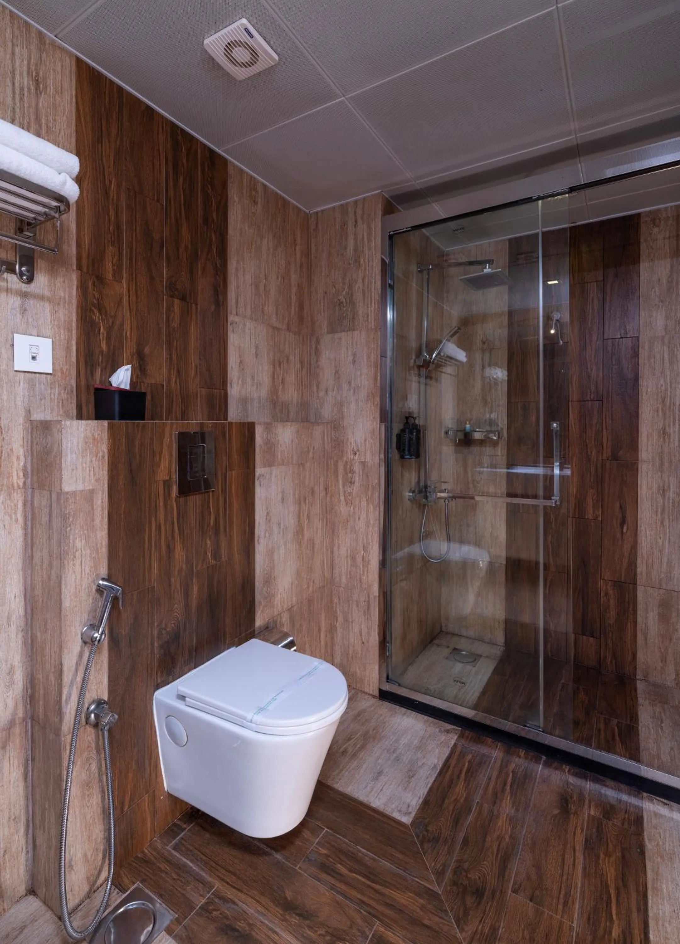 Bathroom in Parakkat Nature Resort