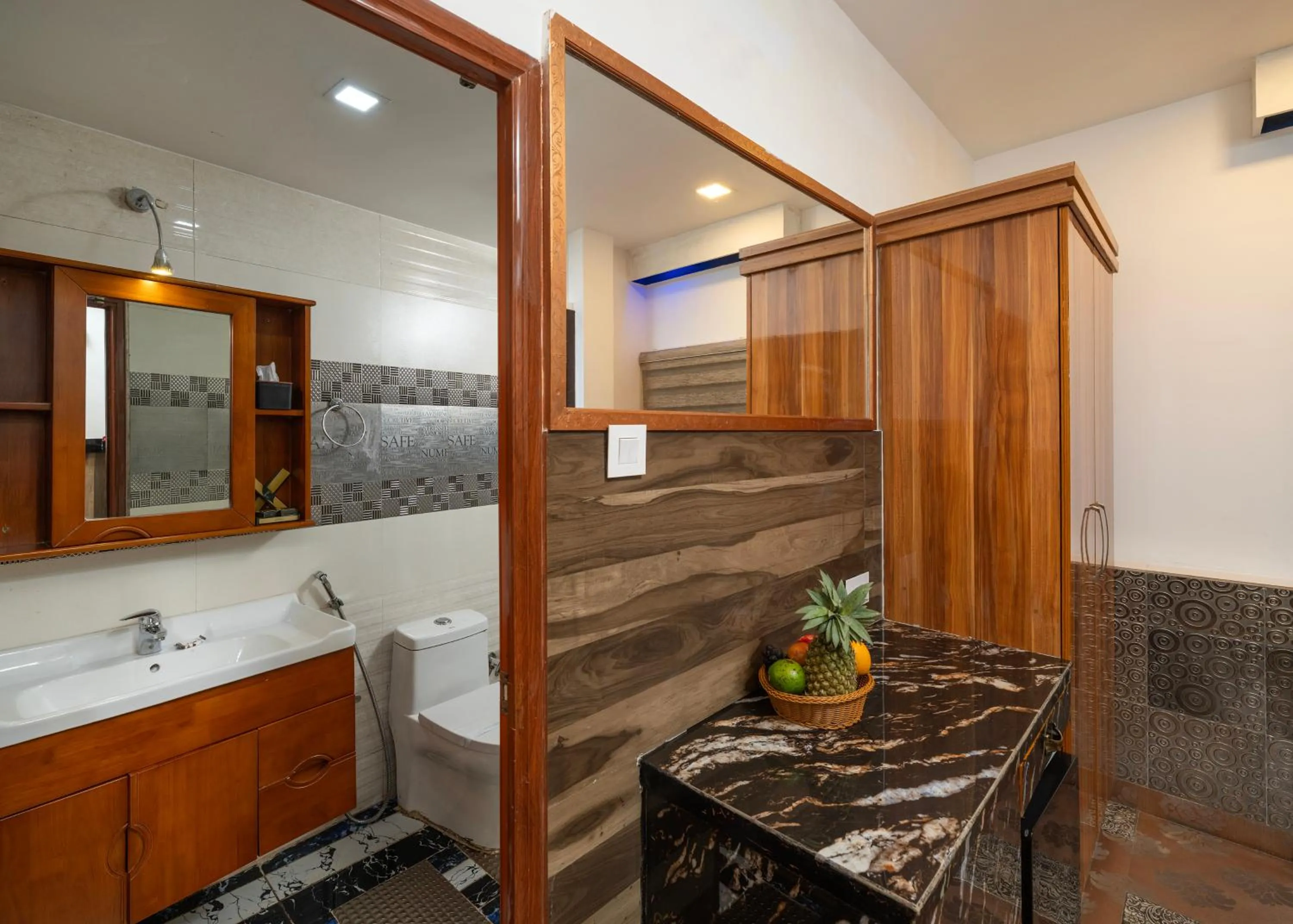 Bathroom in Parakkat Nature Resort