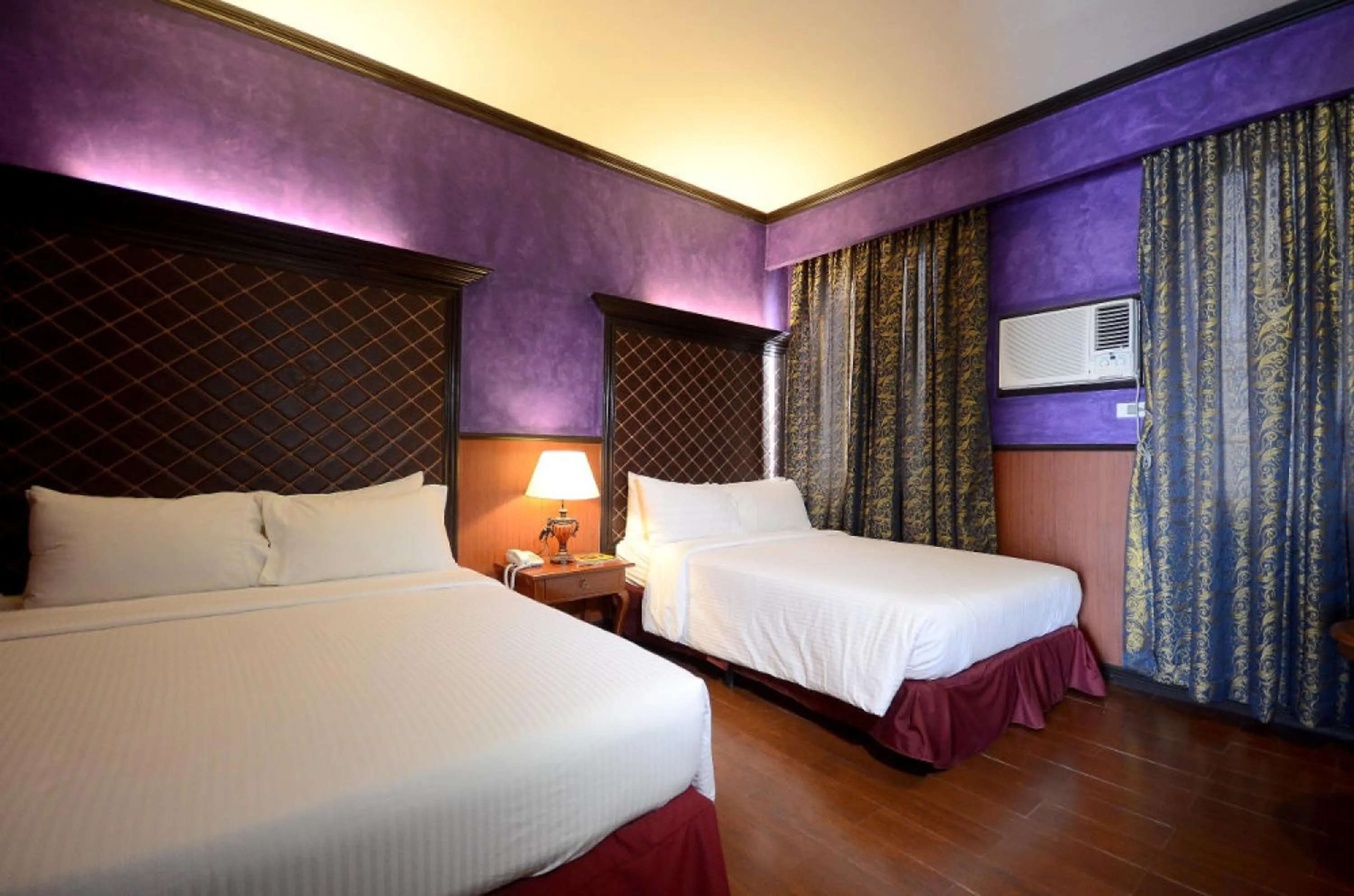 Bed in Hotel San Marco