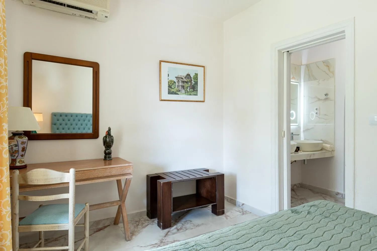 Assa Maris Beach Hotel