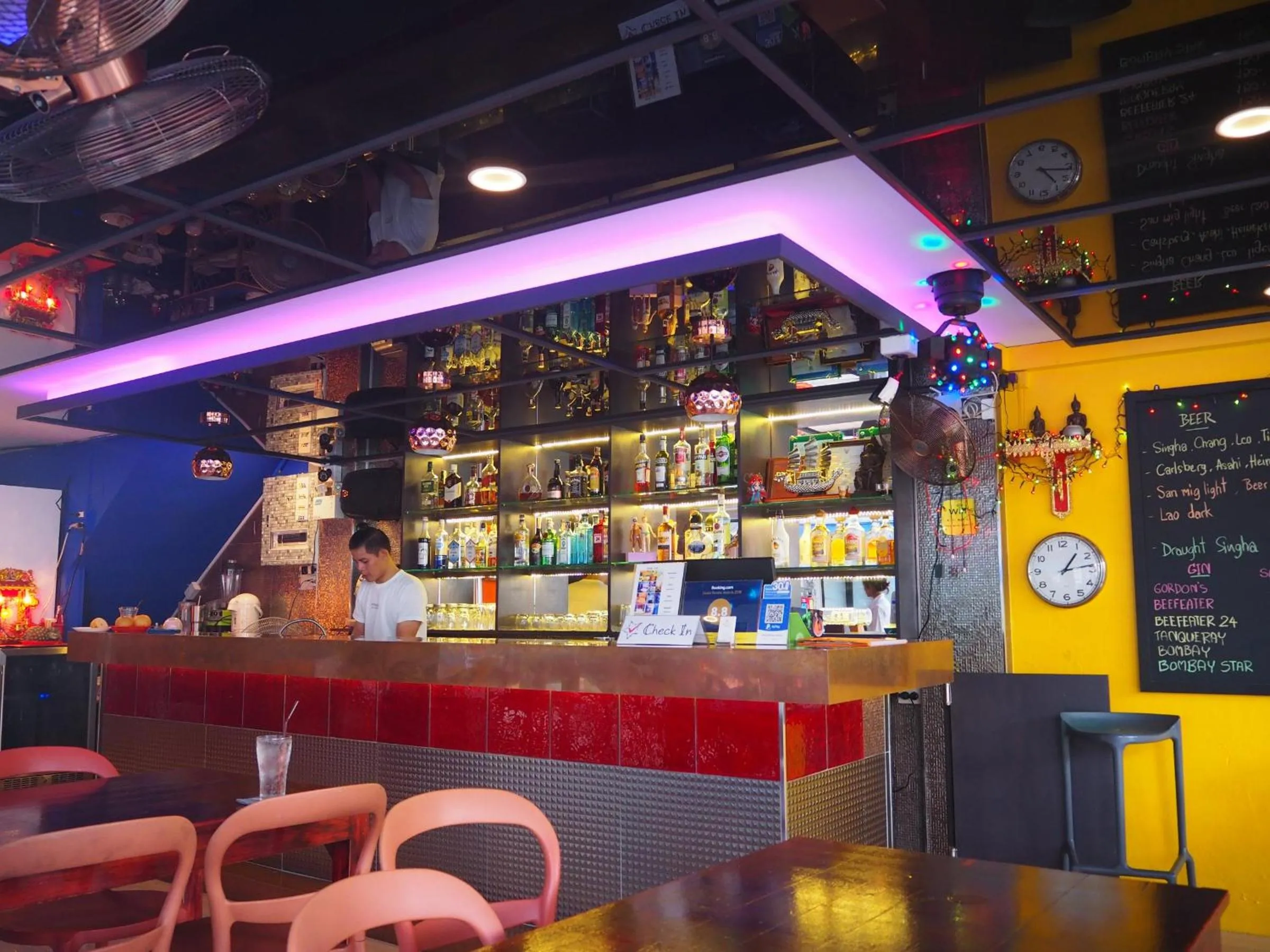 Lounge or bar in Maderla