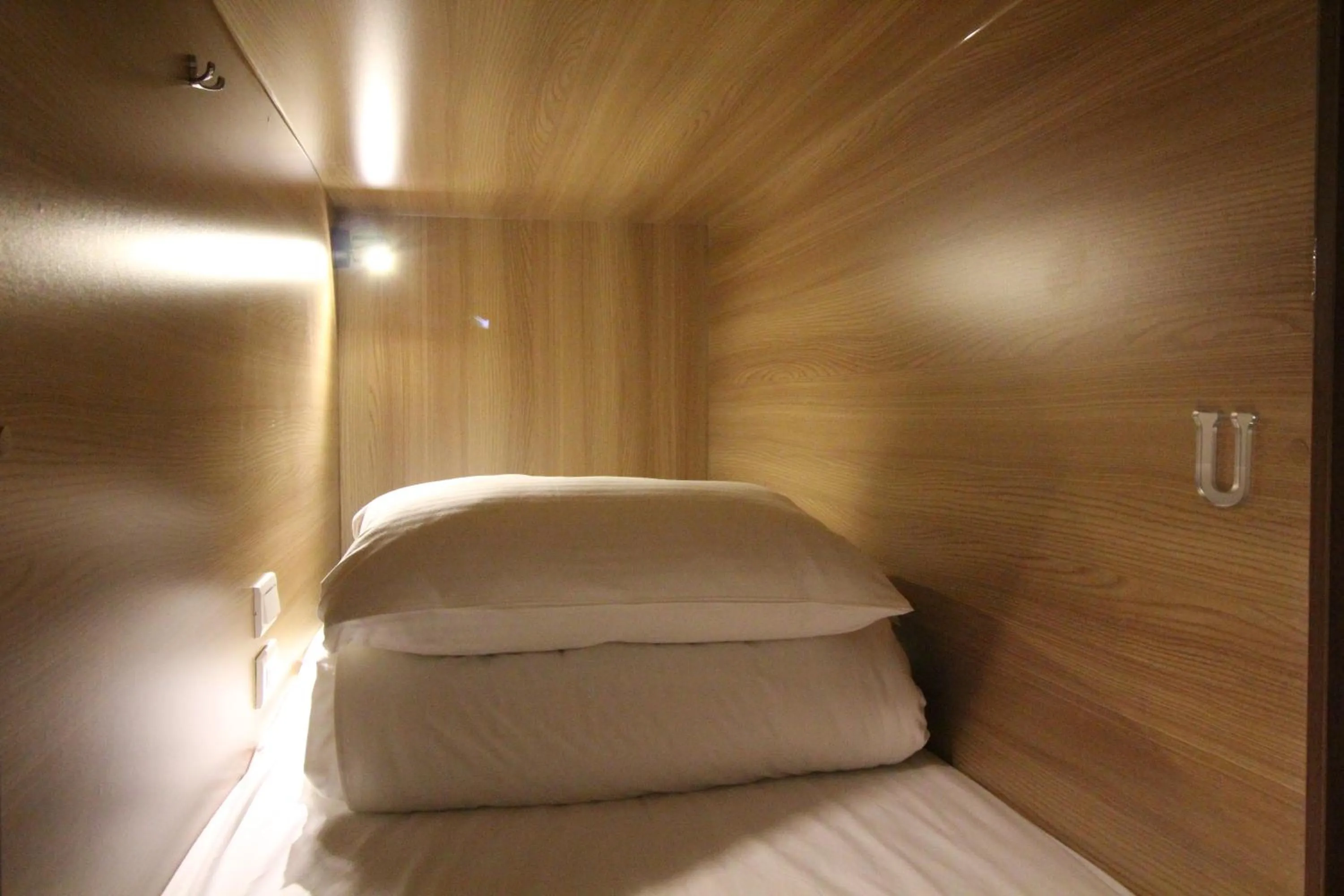 bunk bed, Bed in I Play Inn TP