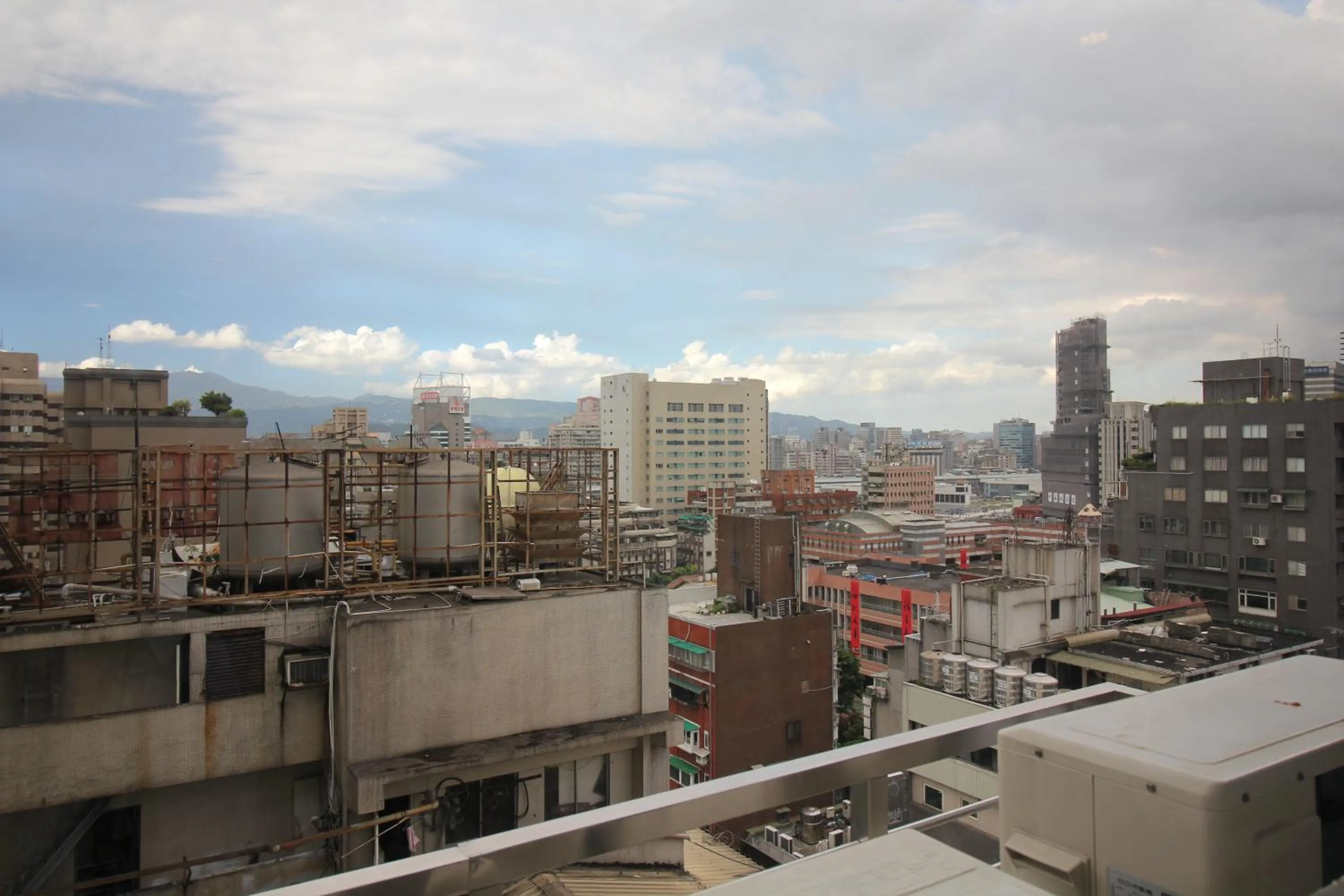 Street view in I Play Inn TP