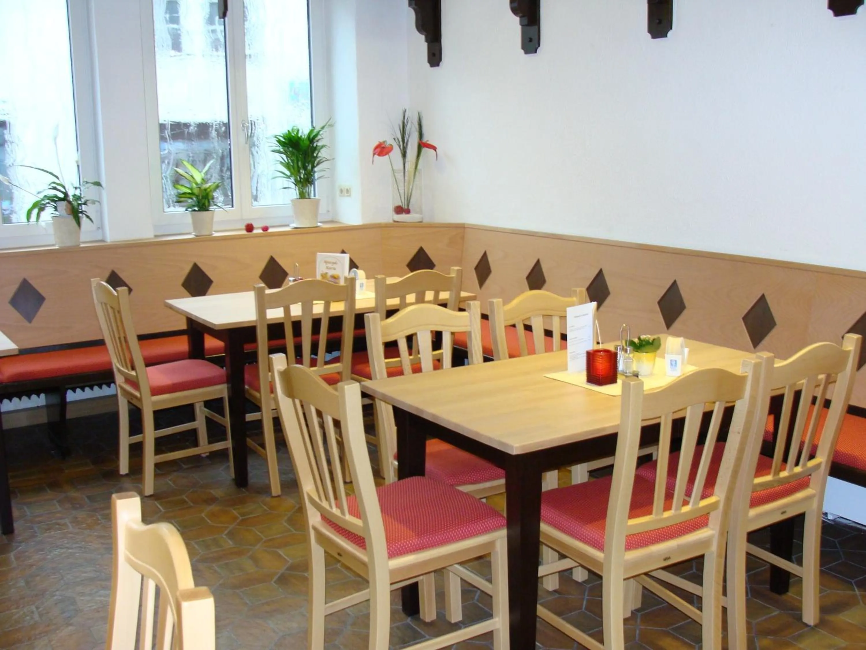 Restaurant/places to eat in Posthotel Traube