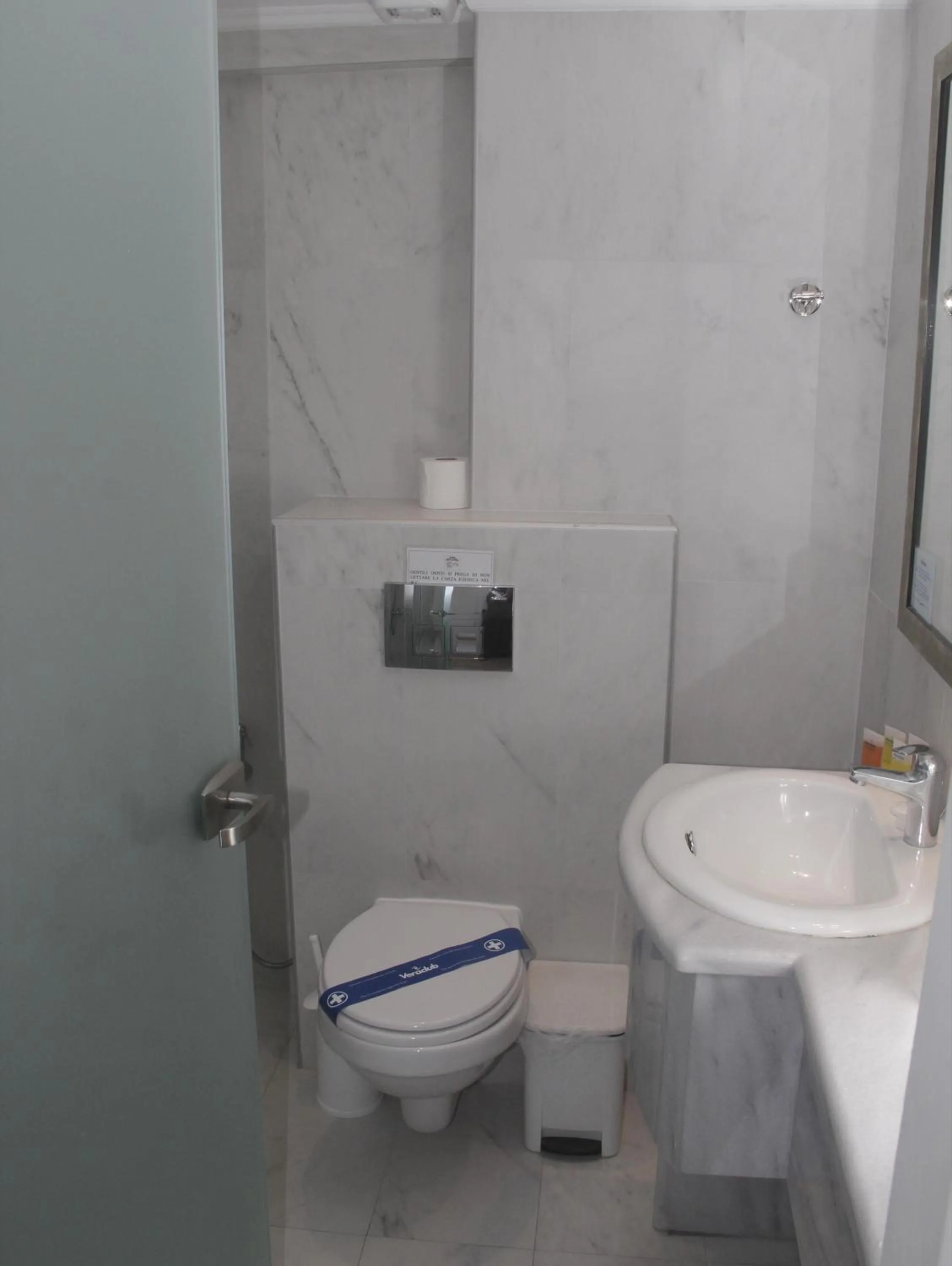 Bathroom in Delfina Tropic Beach