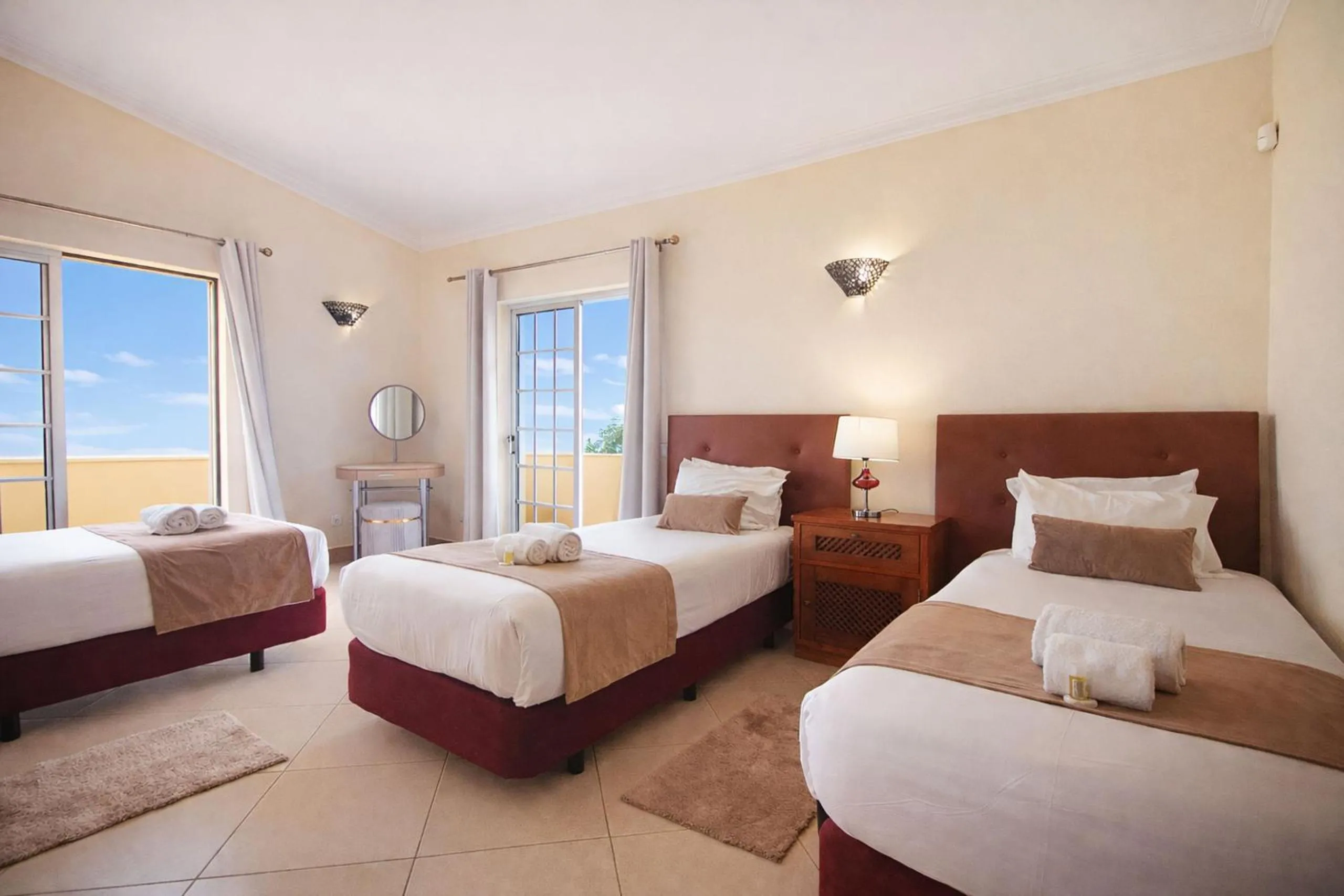 Bed in Villa Panoramica by Algarve Holidays