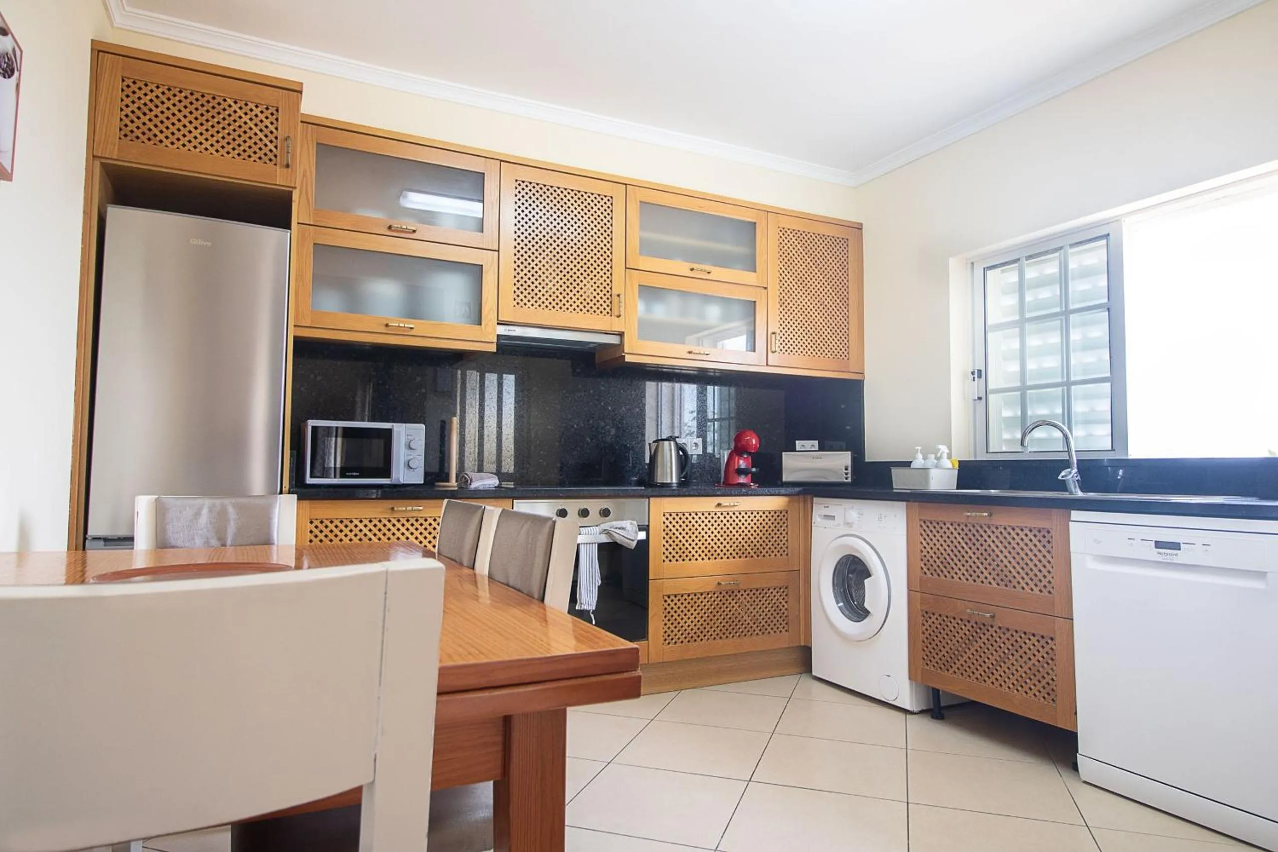 Kitchen or kitchenette in Villa Panoramica by Algarve Holidays