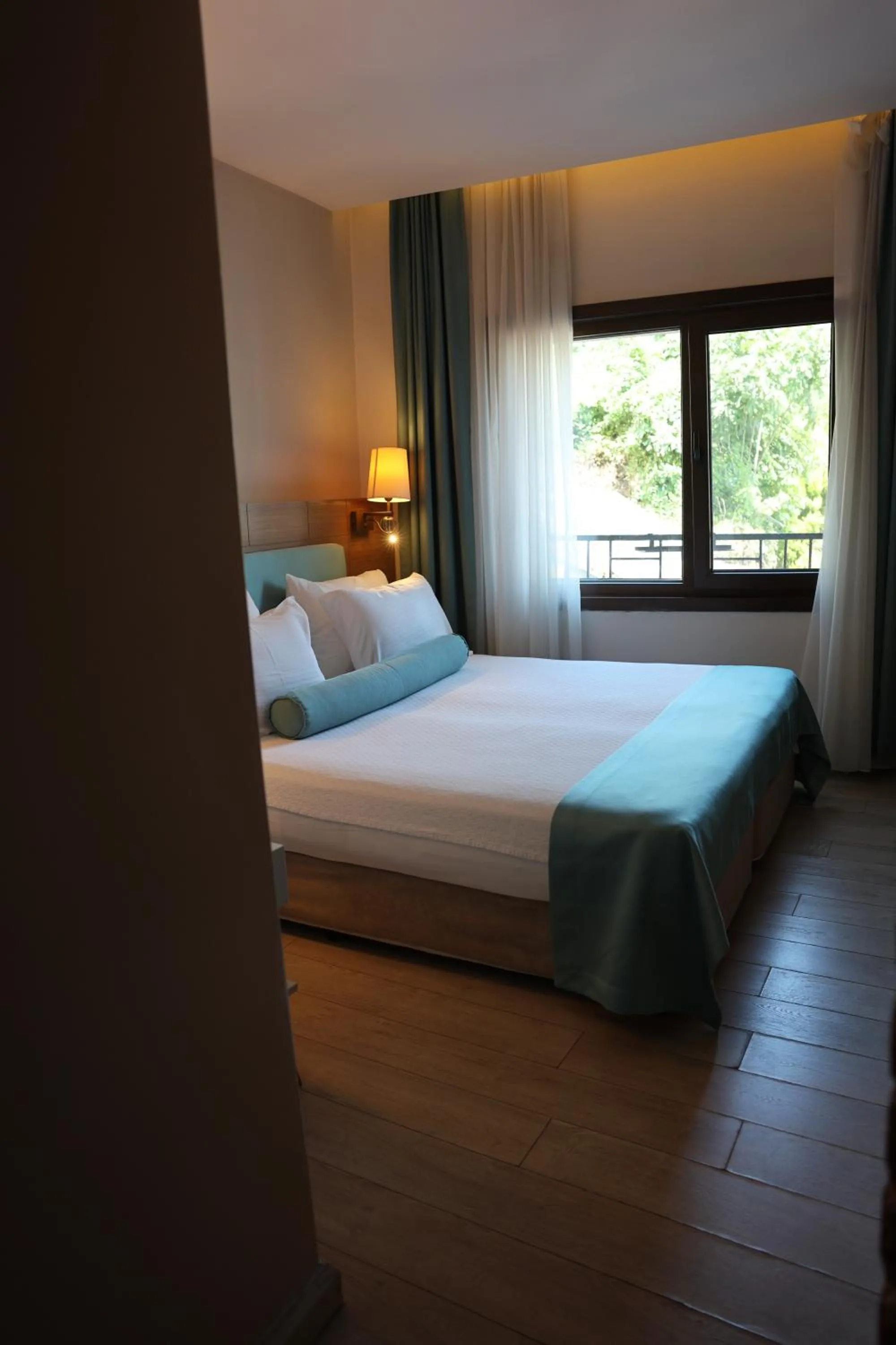 Photo of the whole room, Bed in Sardinia Otel