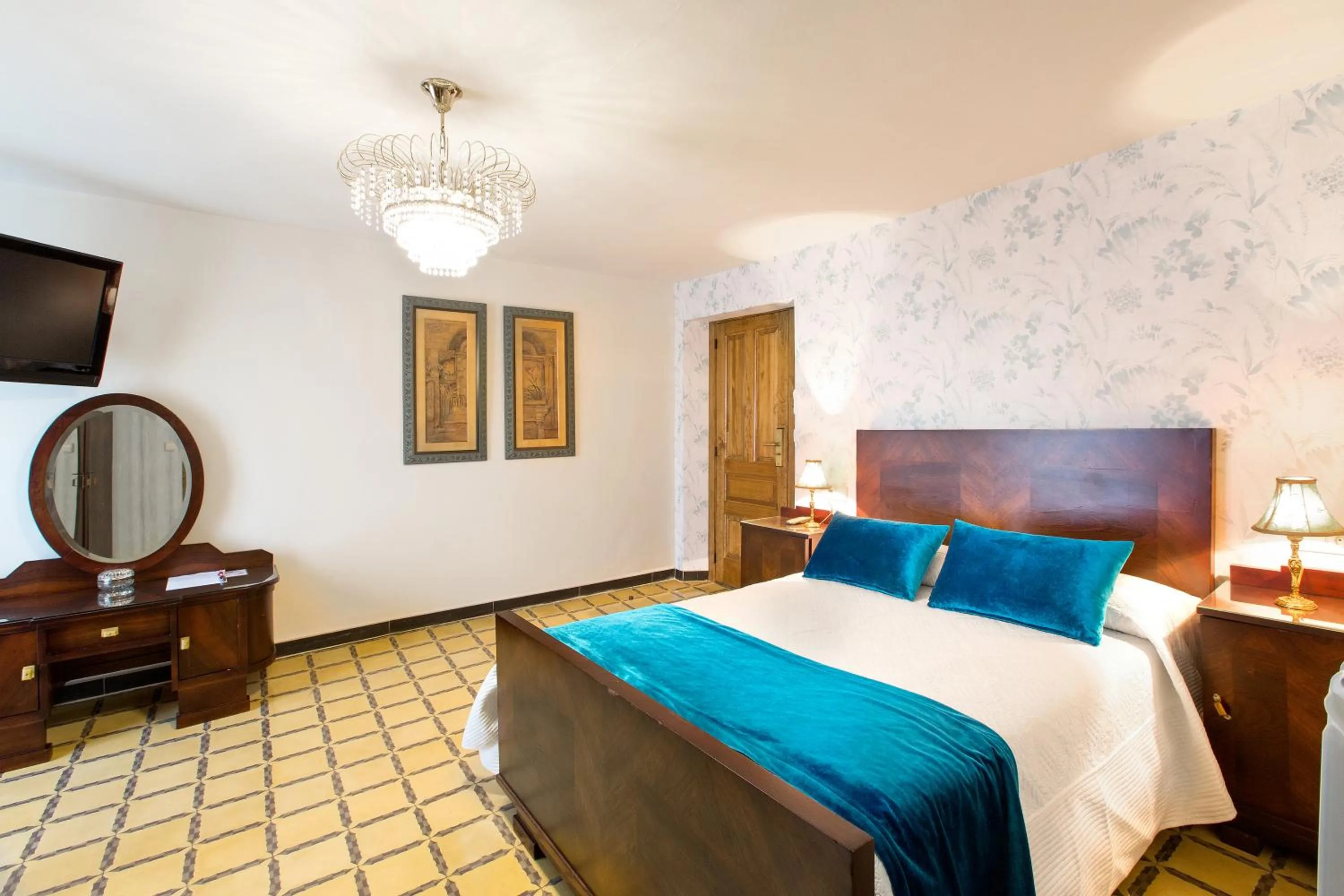 Decorative detail, Bed in Hotel Villa San Jorge