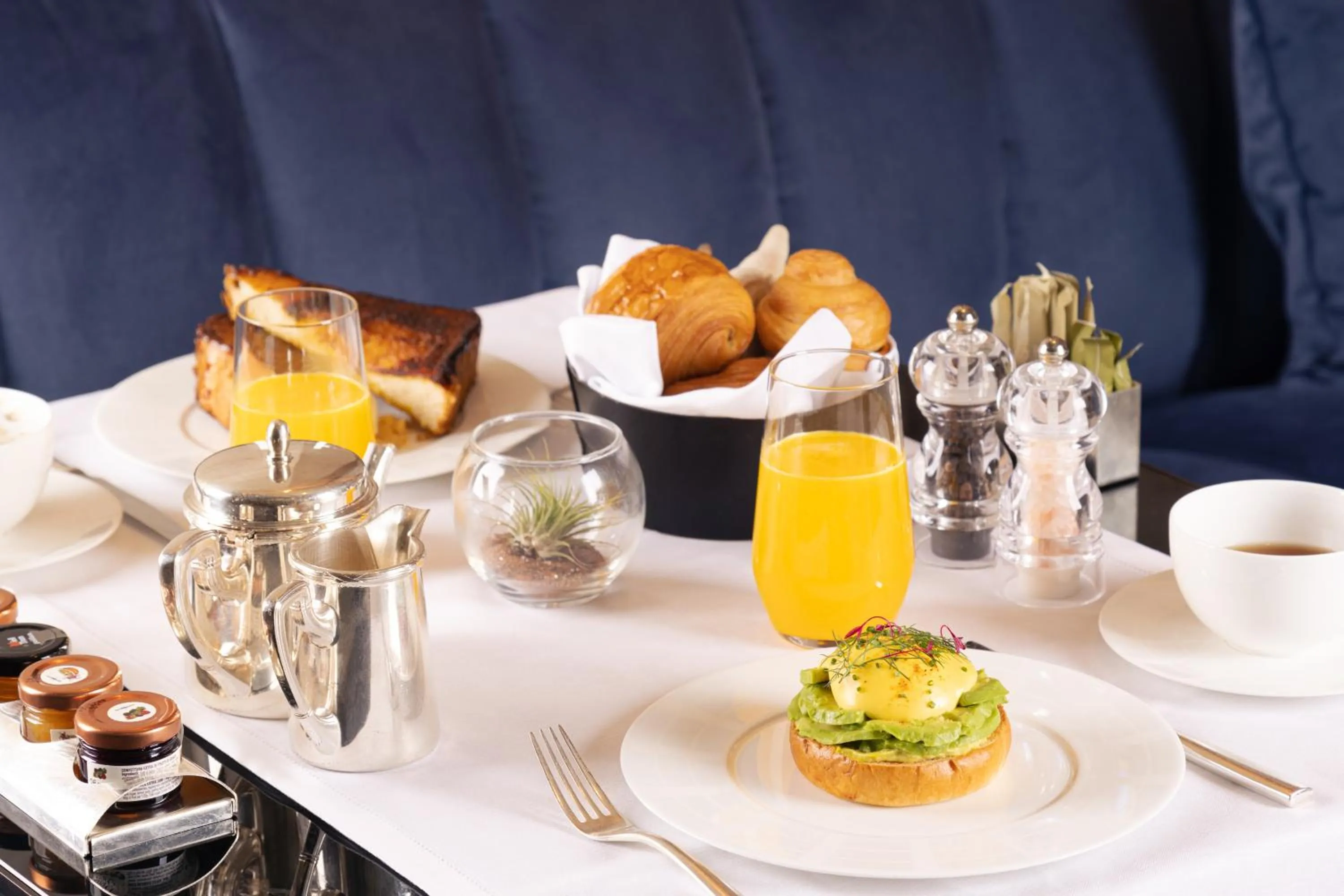 Breakfast in Park Hyatt Milano