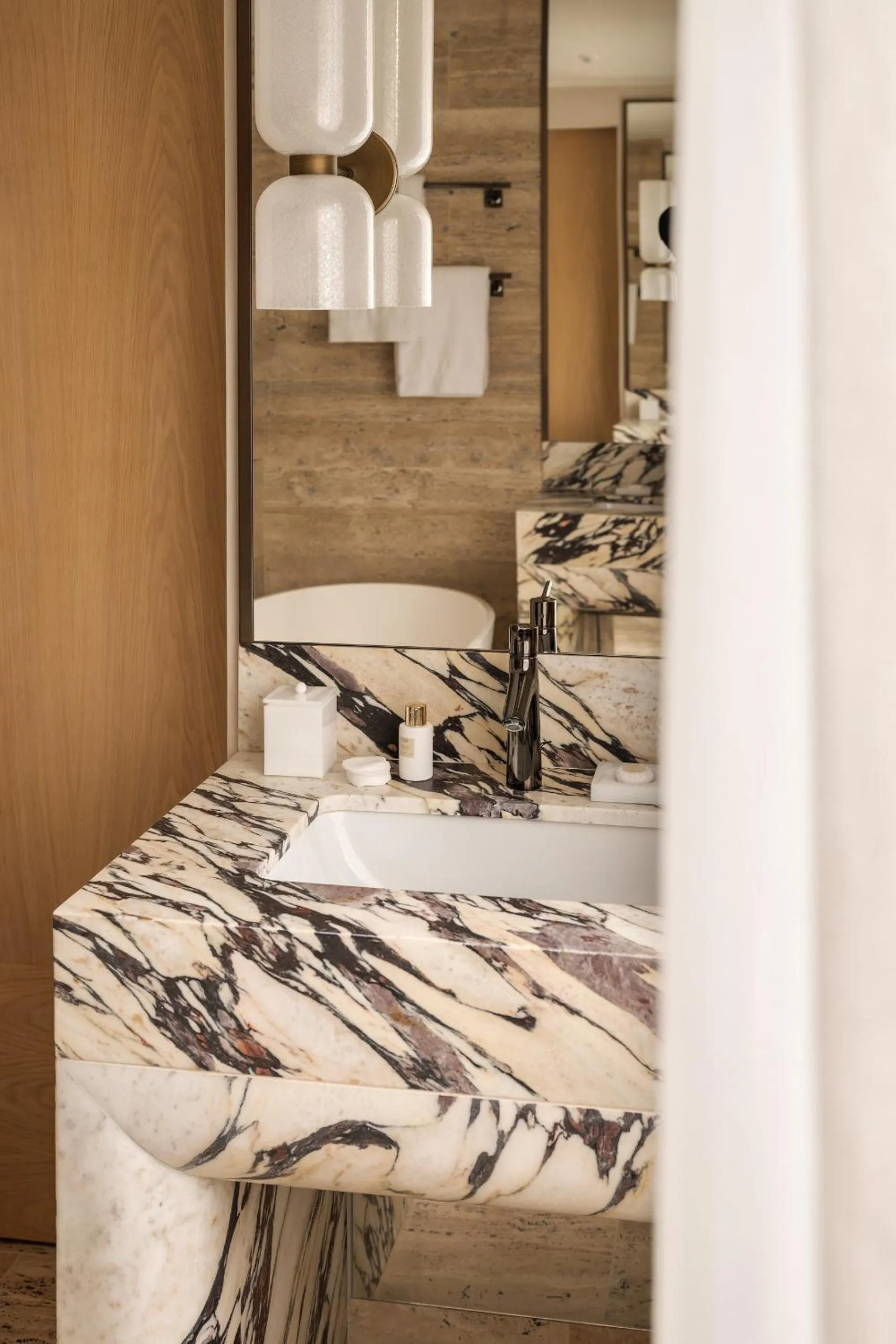 Bathroom, Bed in Park Hyatt Milano