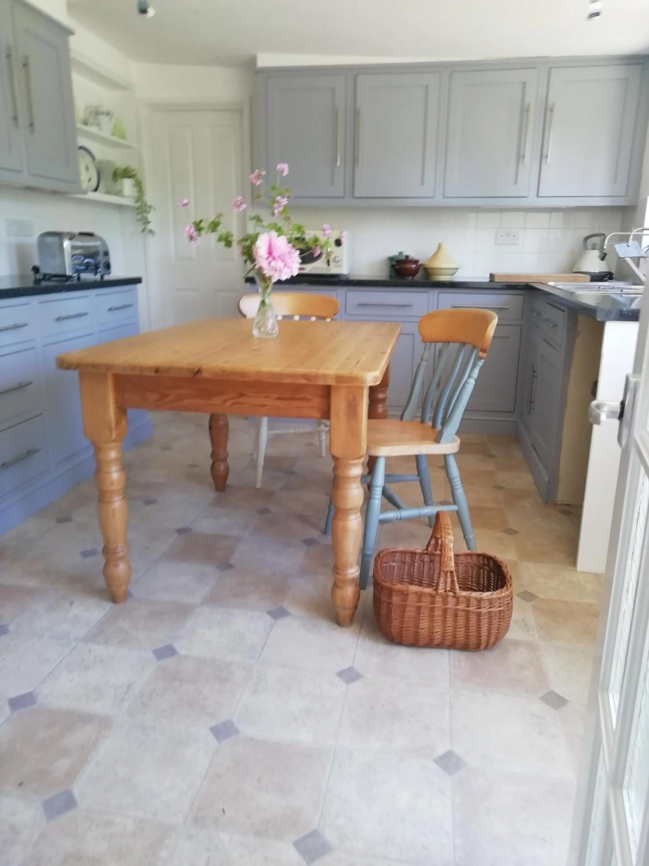 Kitchen or kitchenette in records place