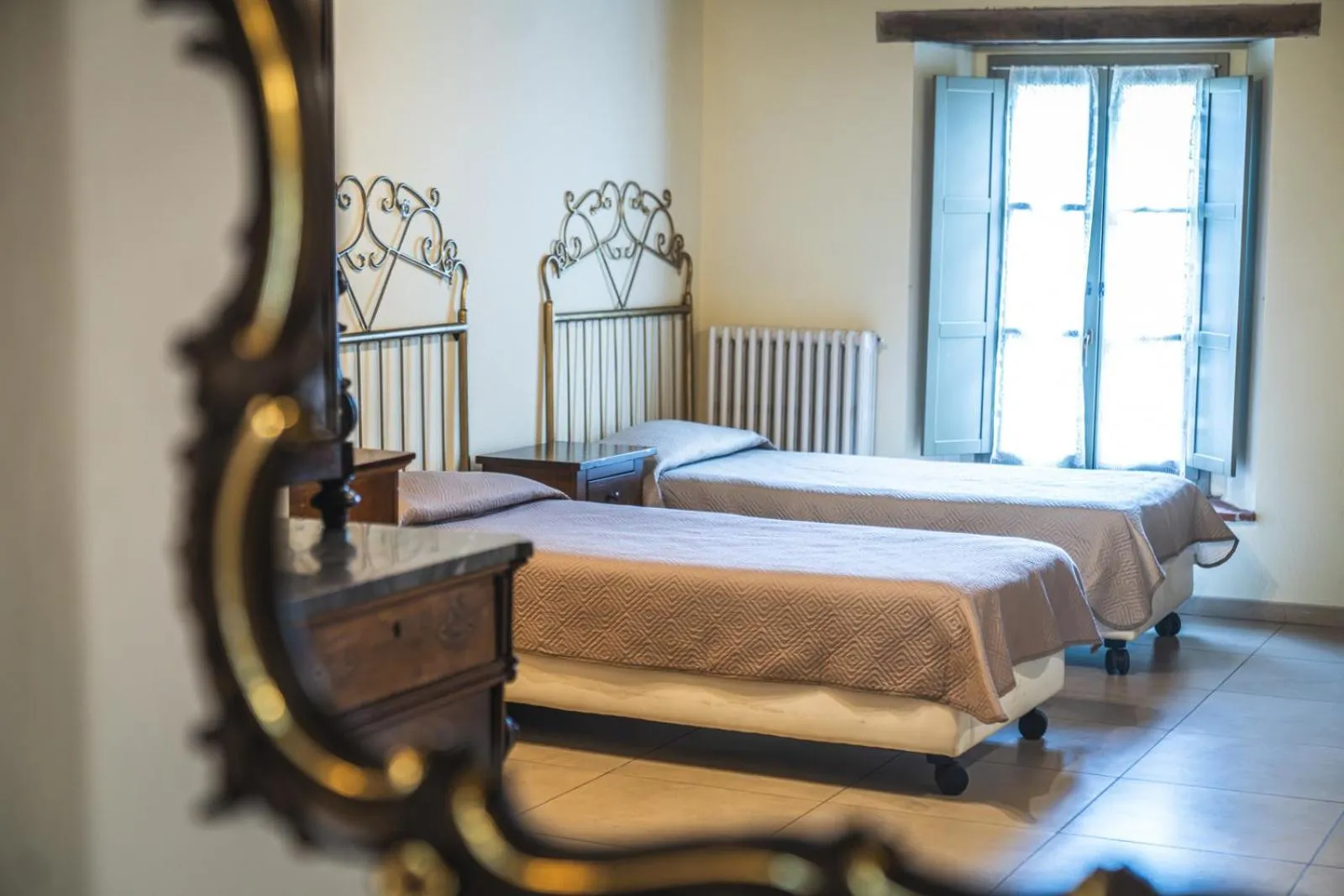 Bed in Hotel La Tavola Rotonda