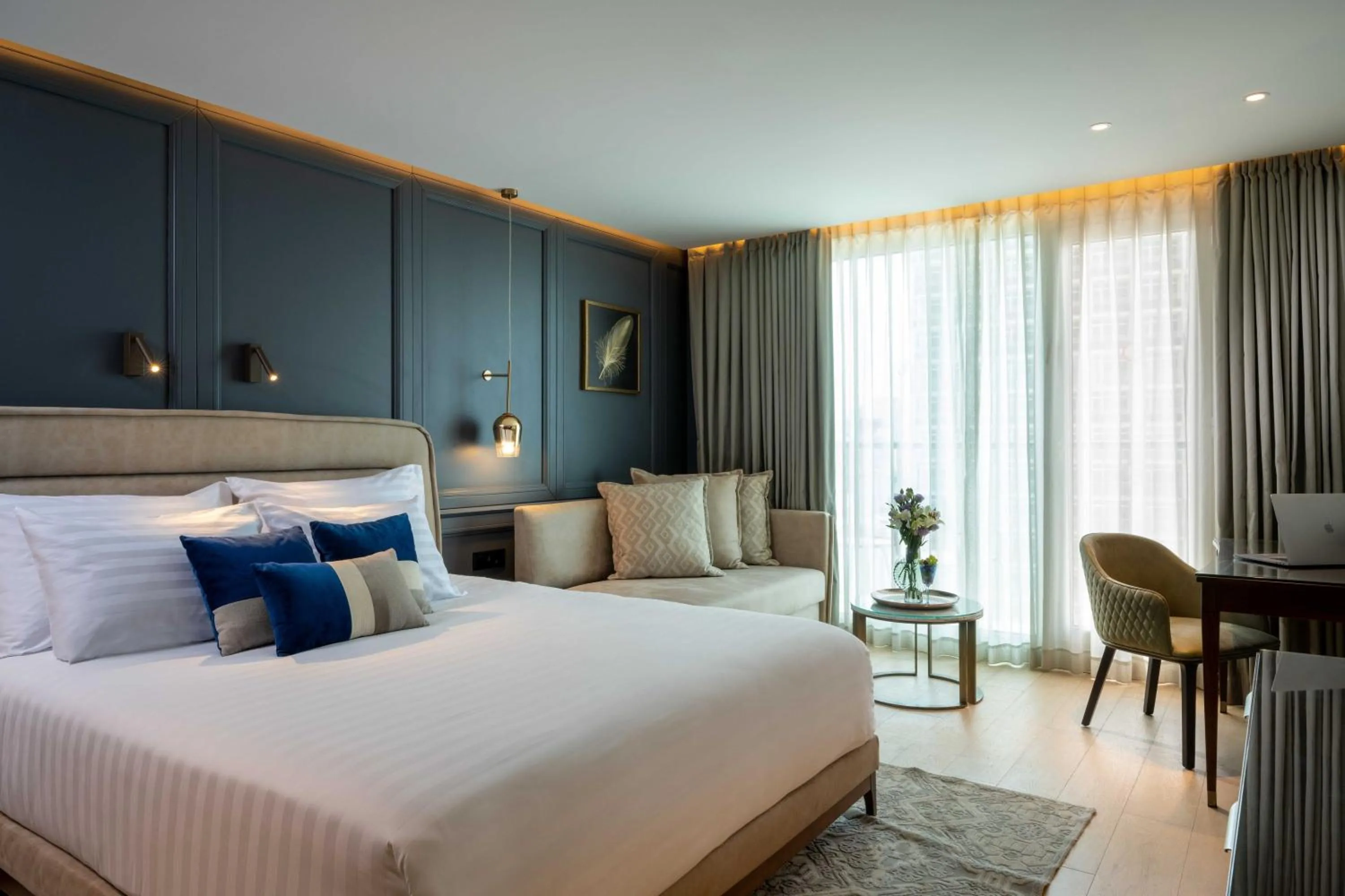 Photo of the whole room, Bed in Crowne Plaza Tel Aviv Beach by IHG