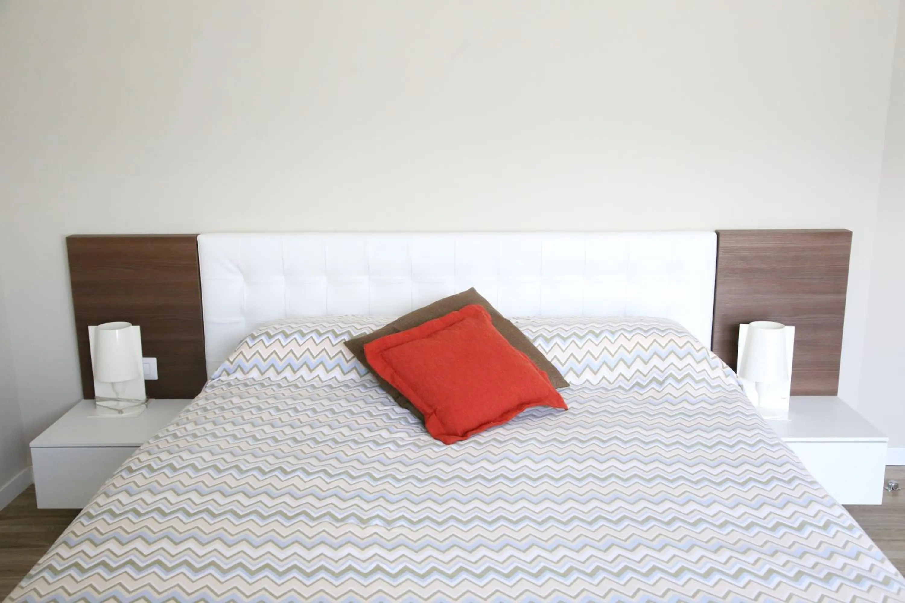 Bed in Sorrento Coast Suites B&B