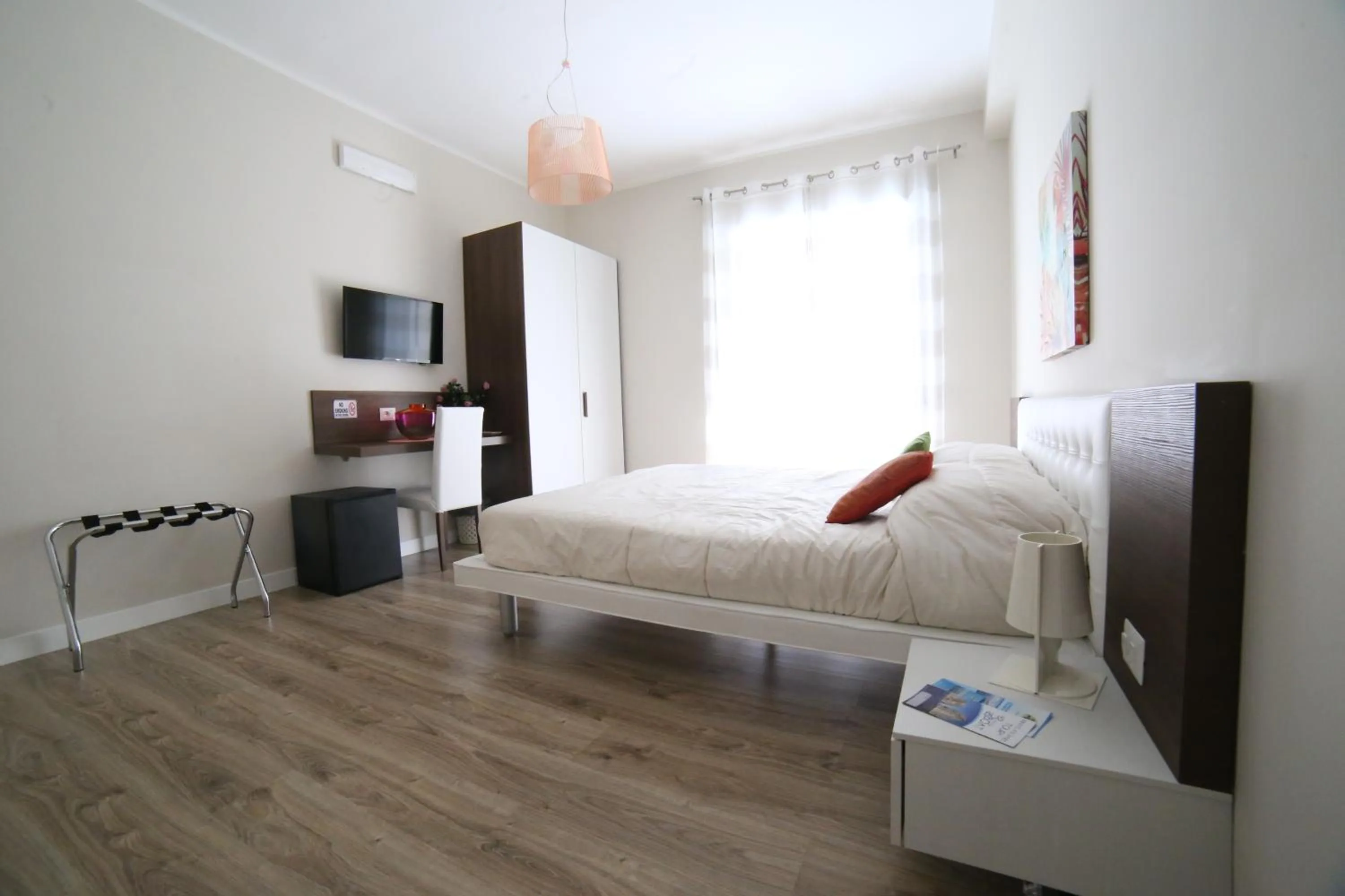 Bed in Sorrento Coast Suites B&B