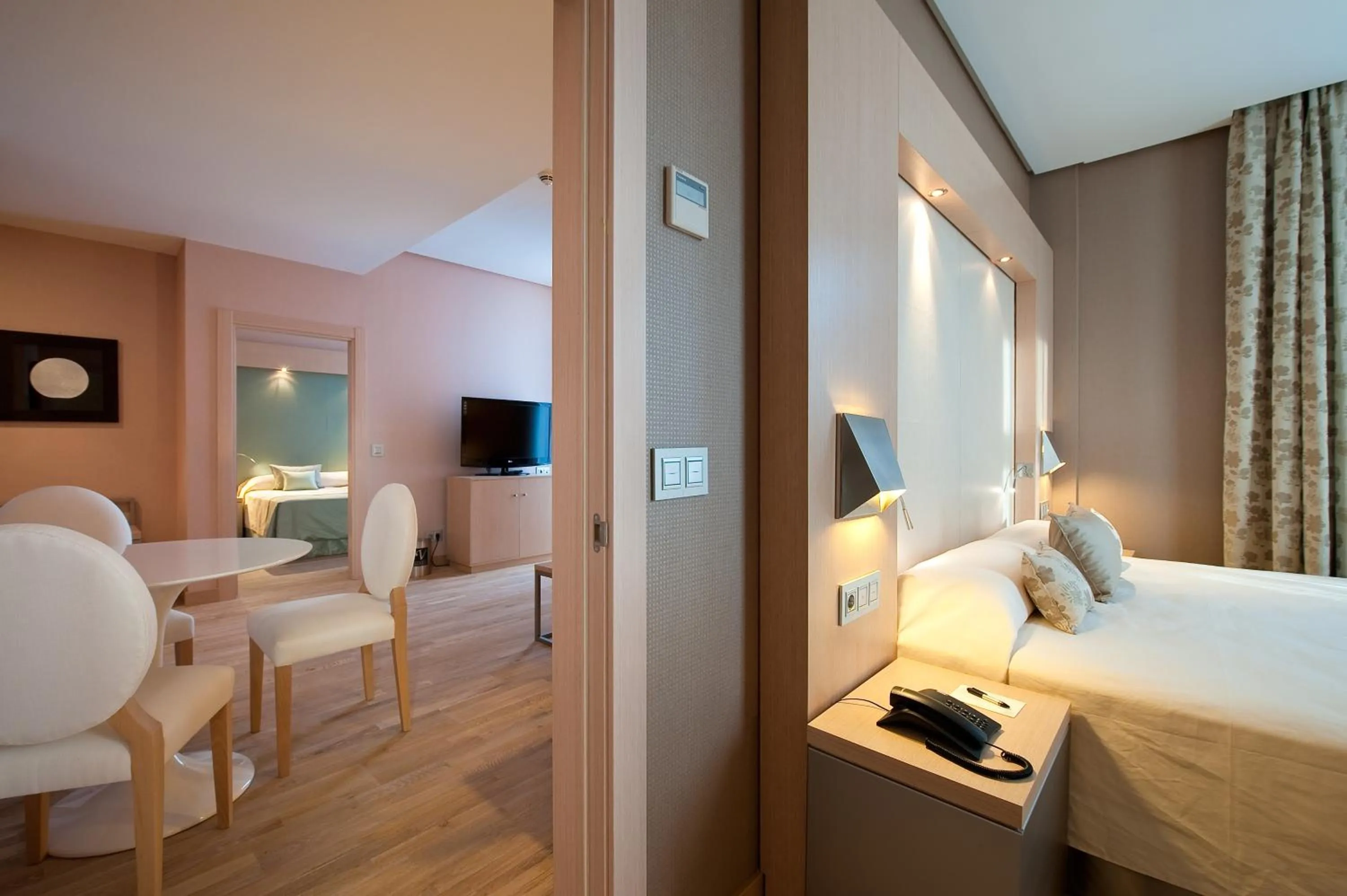 TV and multimedia, Bed in Vincci Selección Posada del Patio