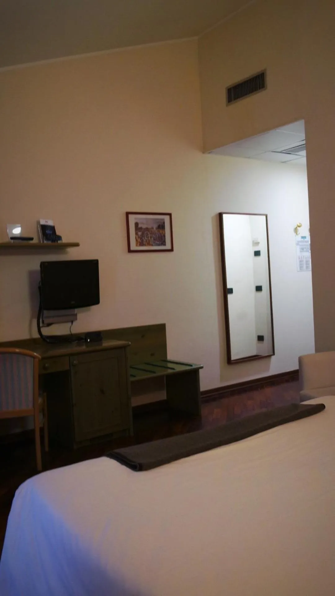 Bedroom, Bed in Albergo Della Roccia