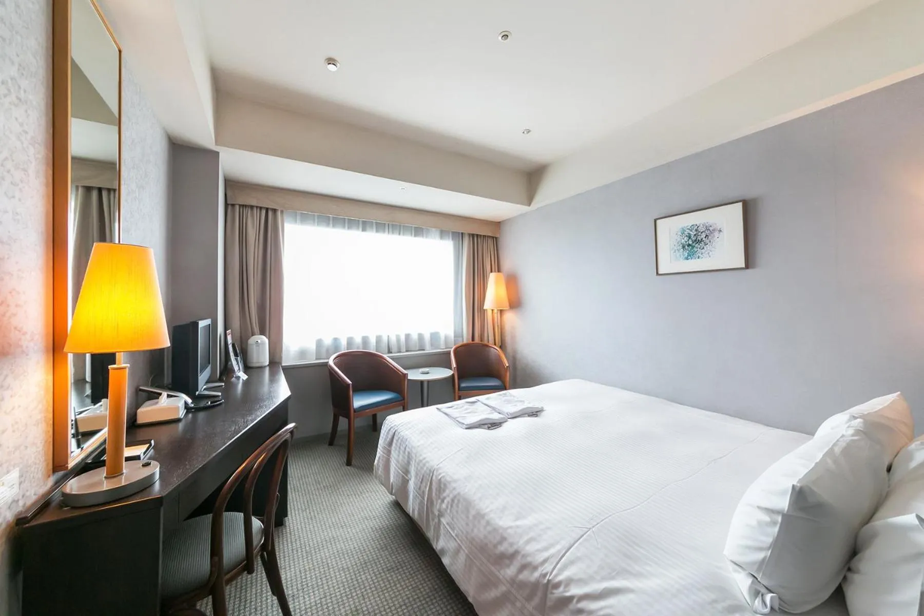 Photo of the whole room, Bed in Yokohama Techno Tower Hotel