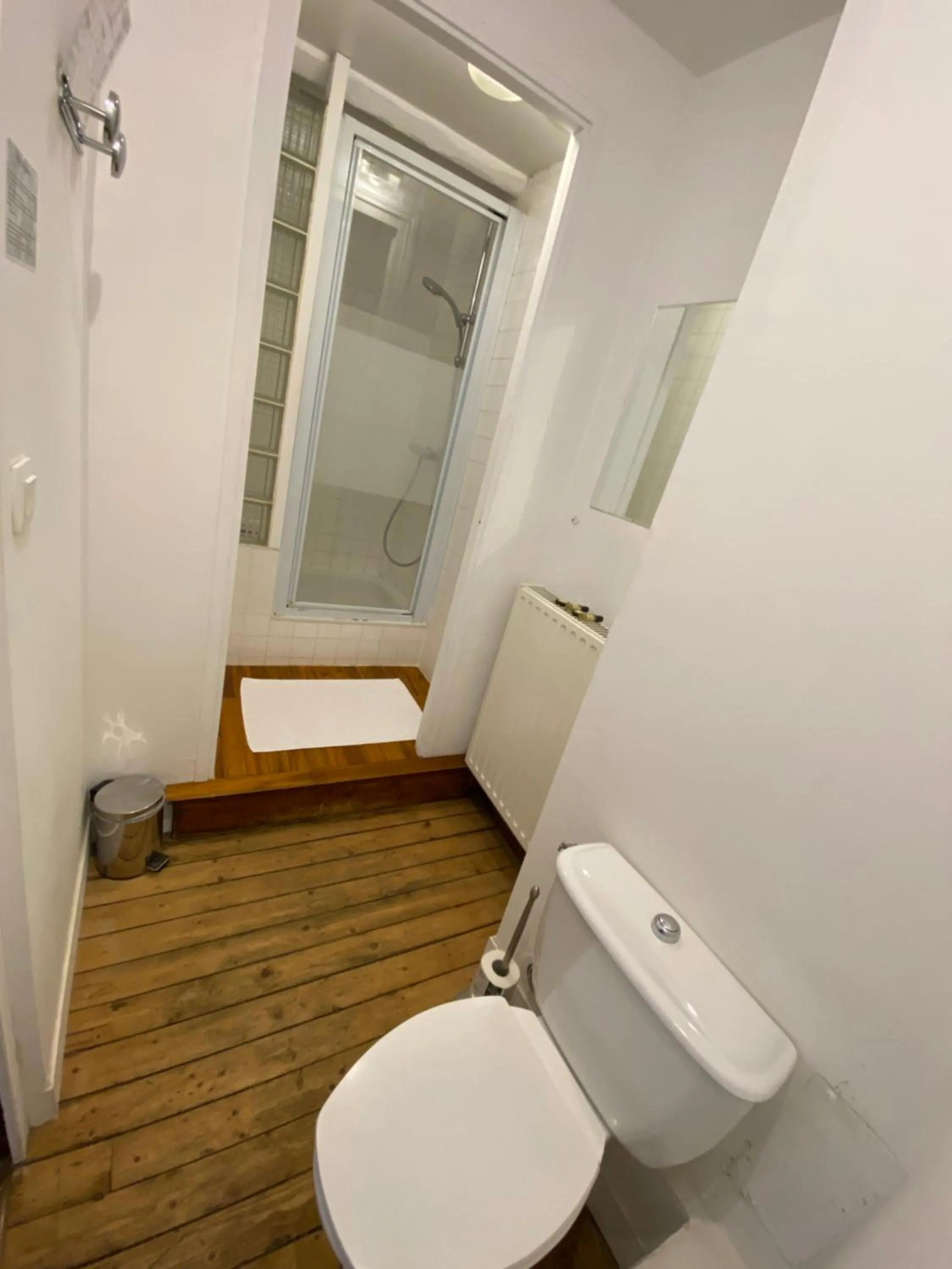 Bathroom in Hotel La Résidence Manoir De La Salamandre