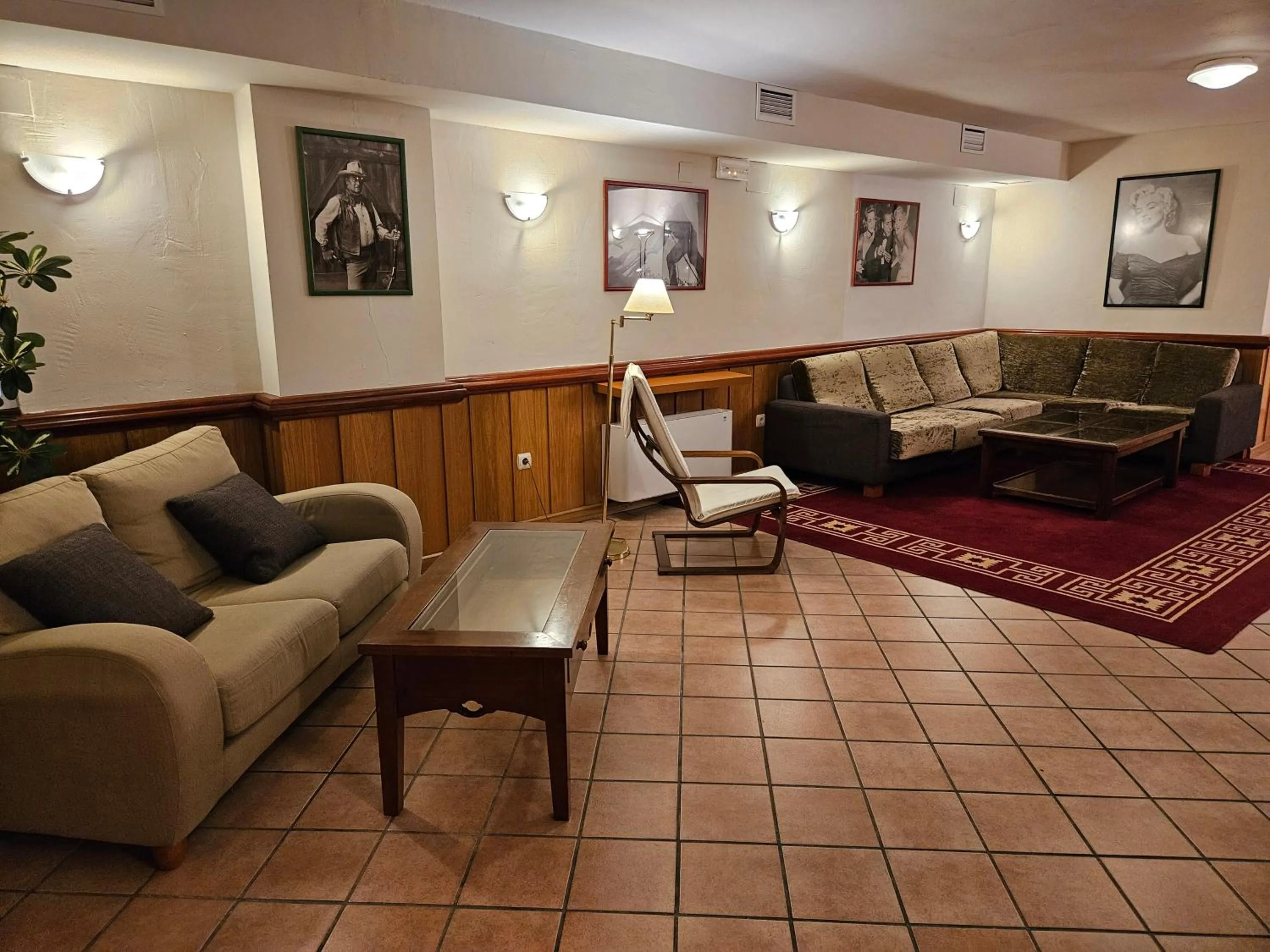 Living room in Hotel Telecabina
