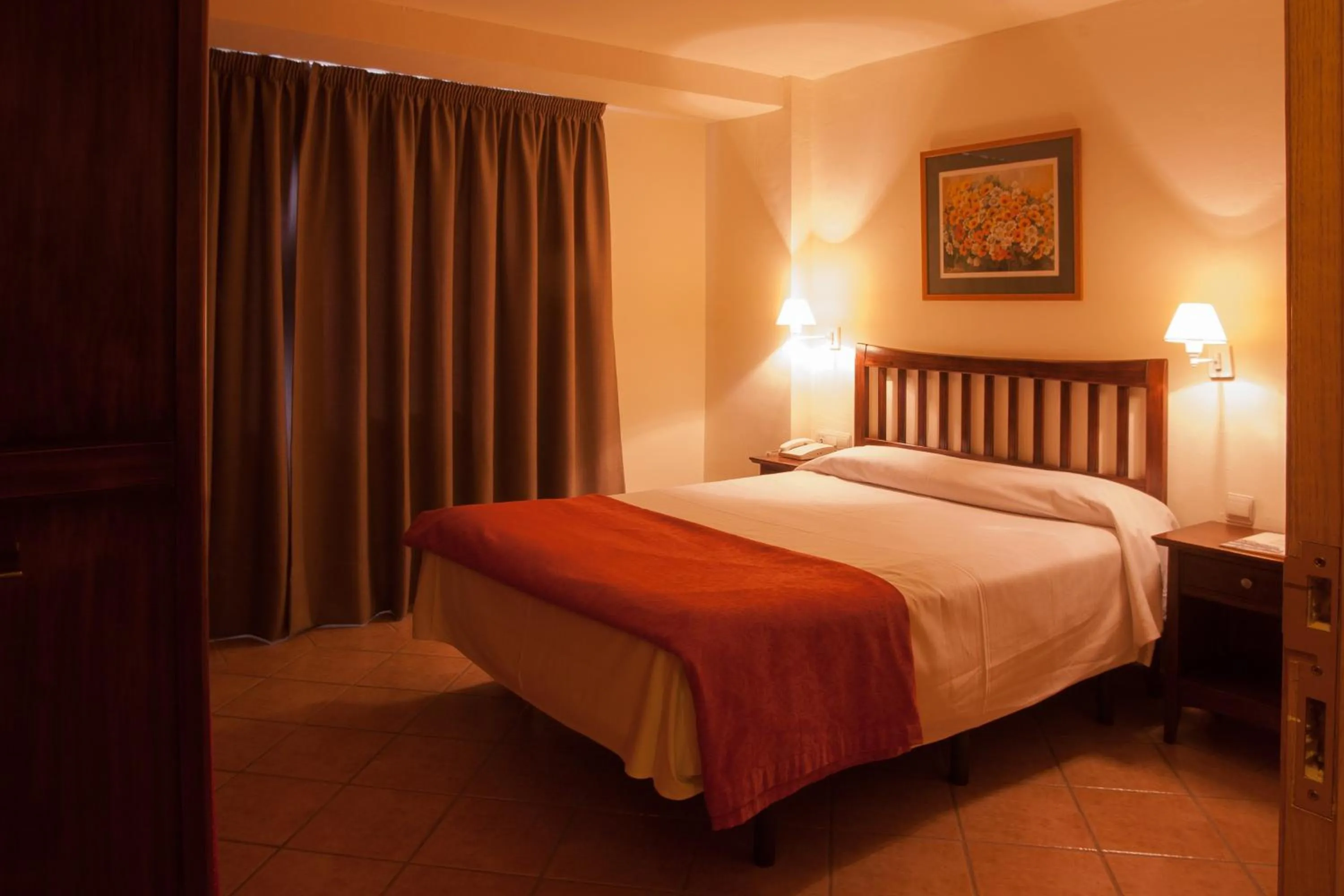 Photo of the whole room in Hotel Telecabina