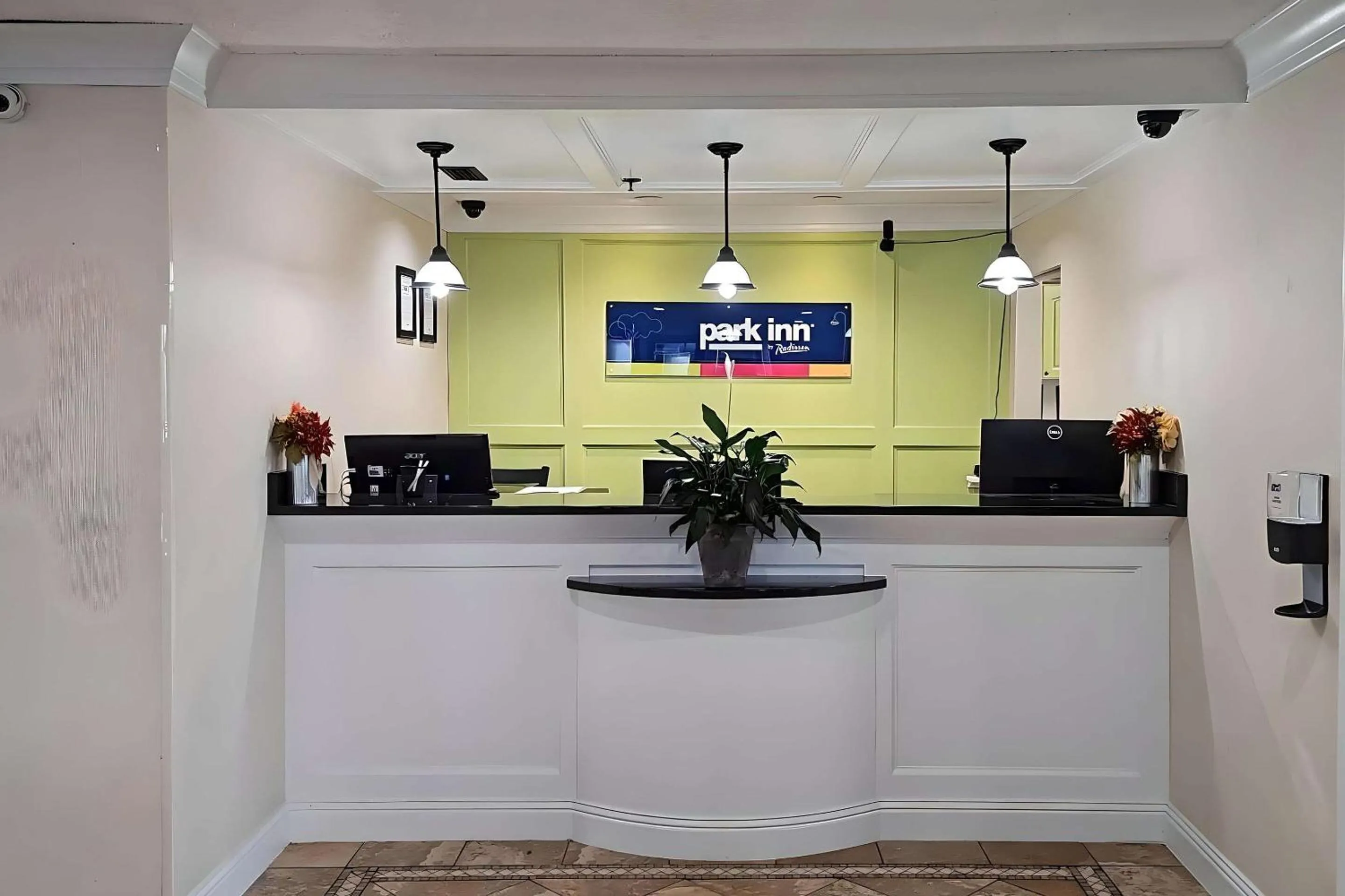 Lobby or reception in Best Western Grove City Inn