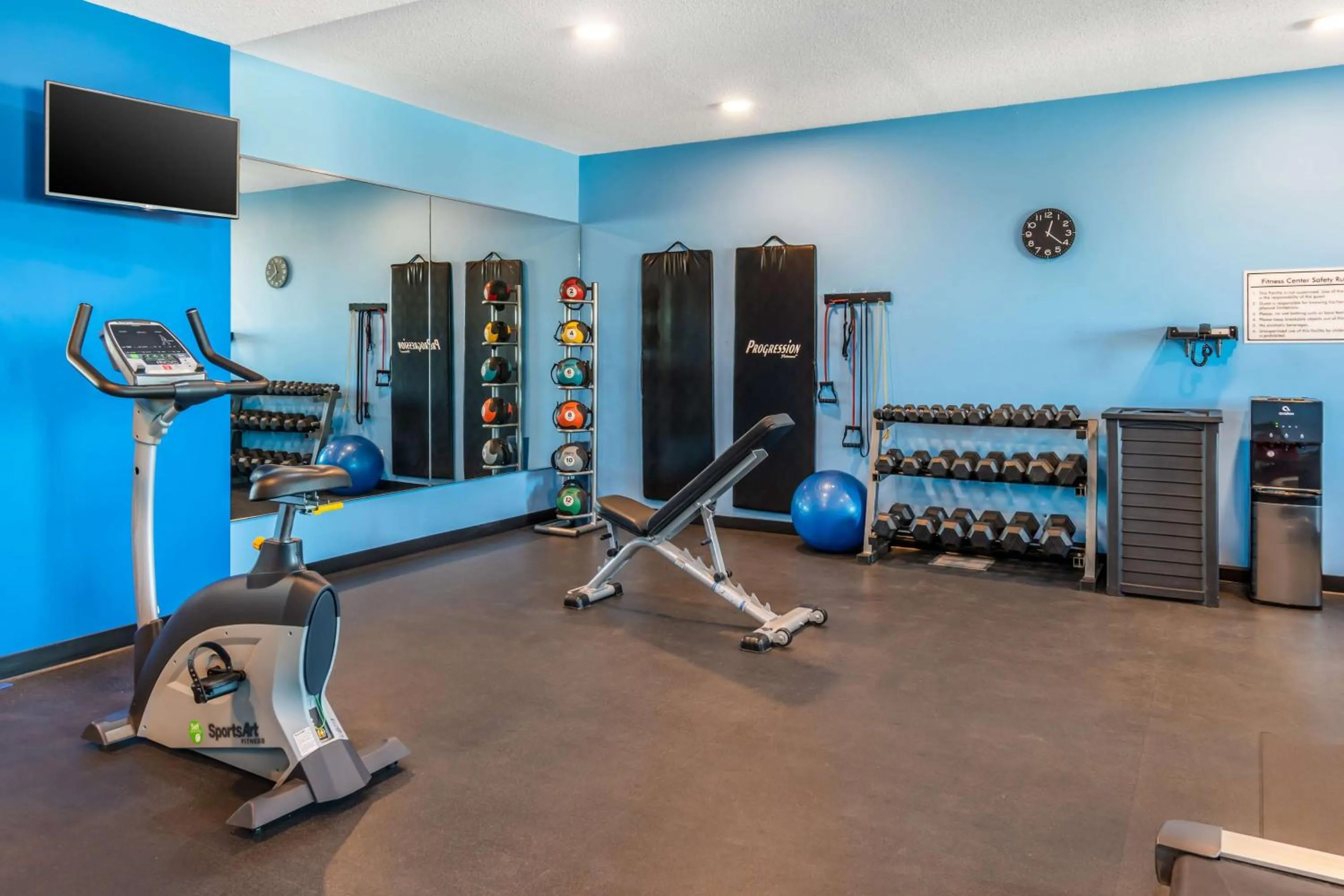 Fitness centre/facilities in Best Western Plus Kindersley Hotel