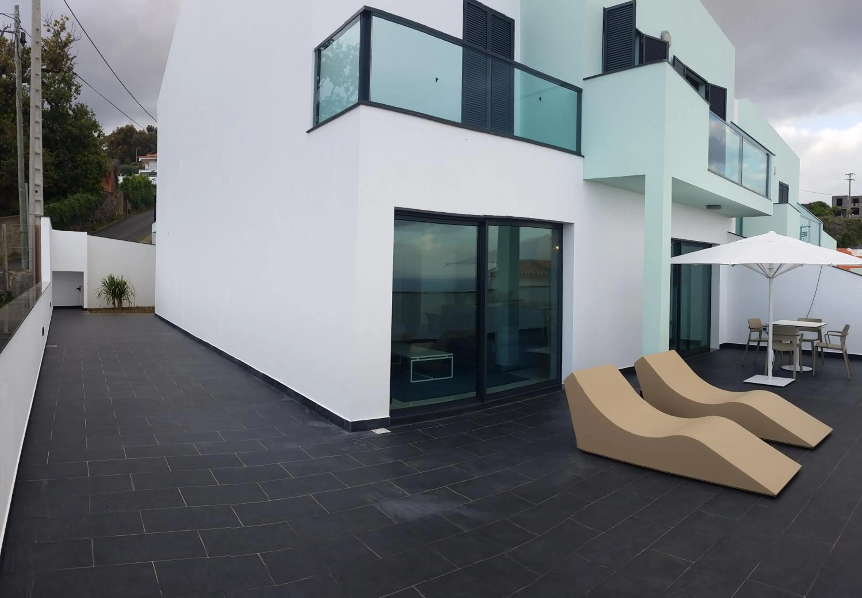 Off site in Vilas Mediterrâneo