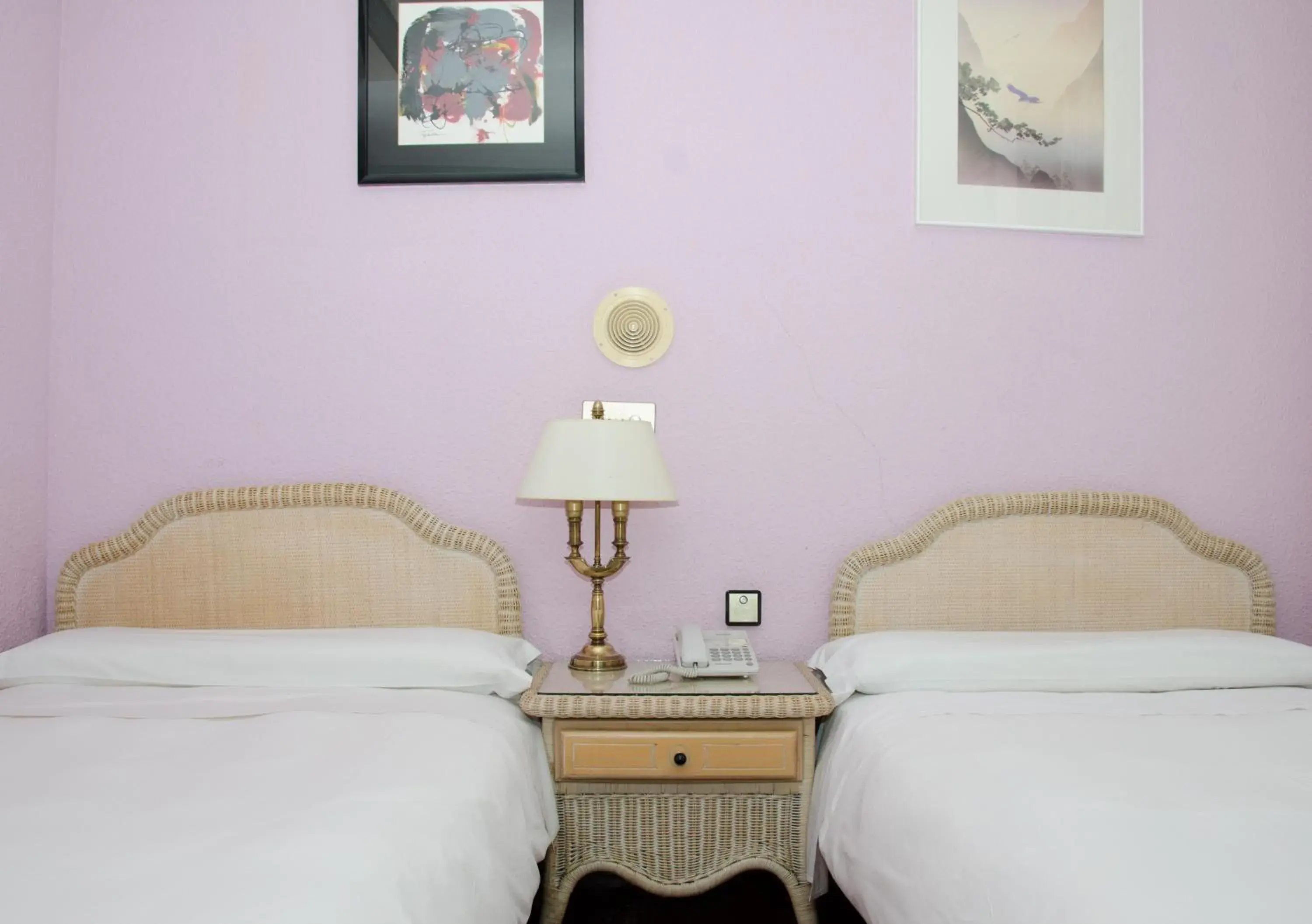 Triple Room in Ciudad de Alcala Triple Room in Ciudad de Alcala