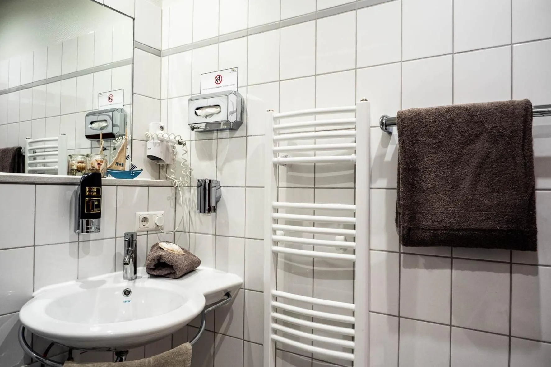 Bathroom in Garni Hotel & Appartements Nordstrand